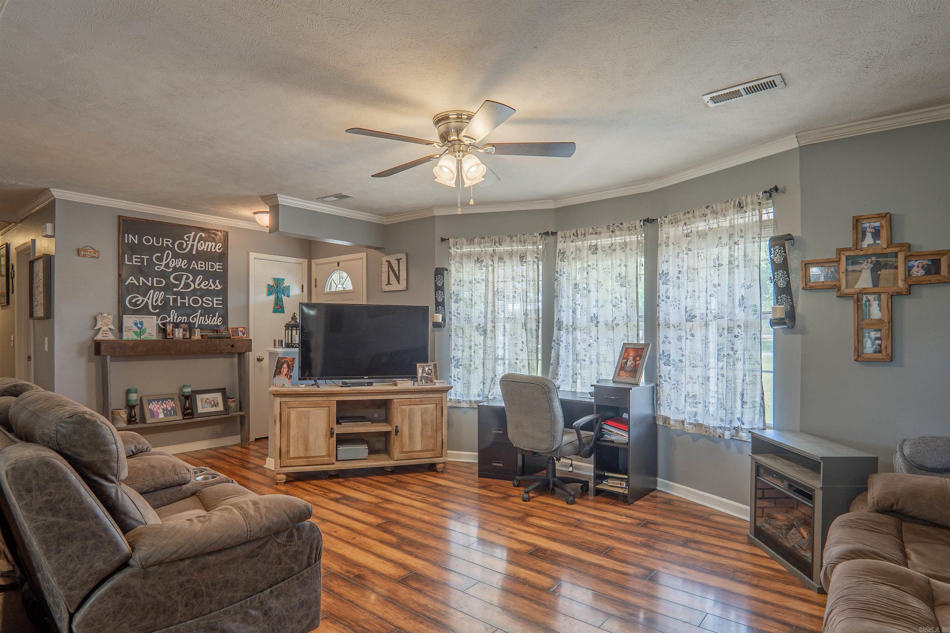 546 Davidson Road — photo 4