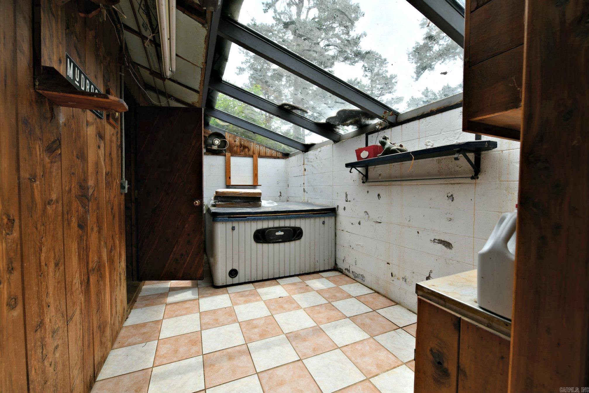 5779 E Hwy 28 Parks, AR 72950