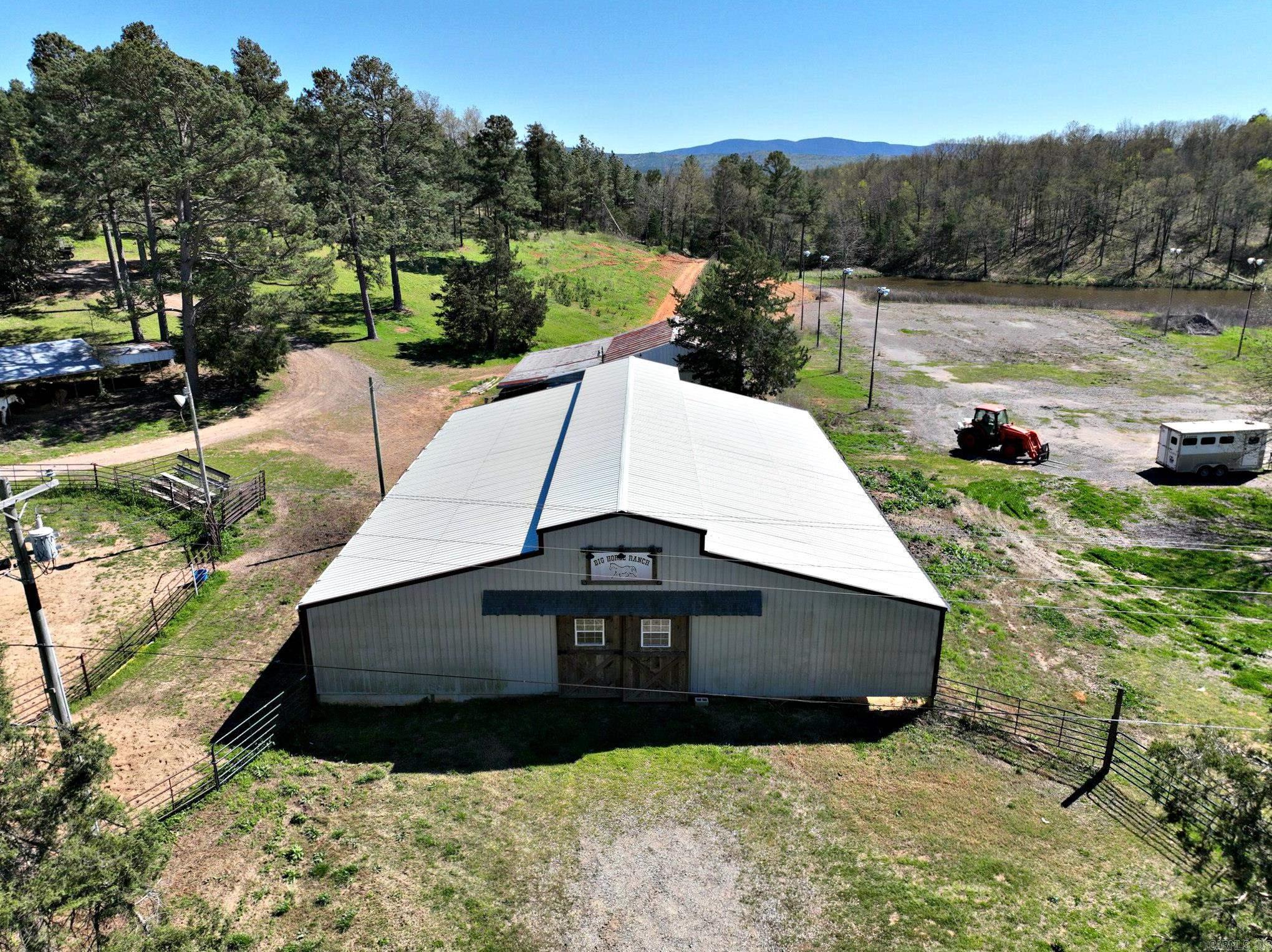 5779 E Hwy 28 Parks, AR 72950