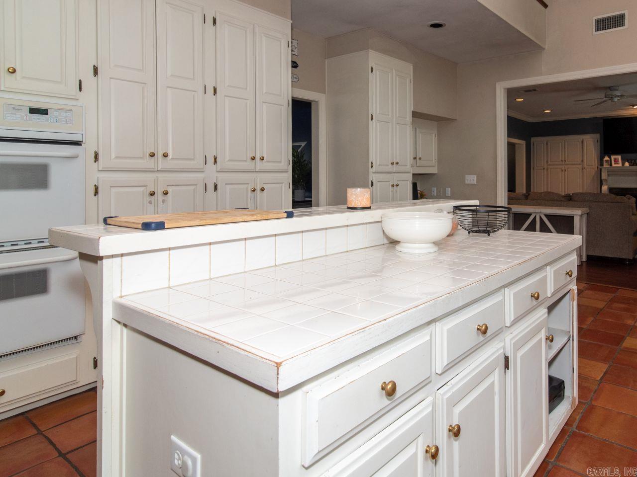 10 Deer Horn Cove Pine Bluff, AR 71603