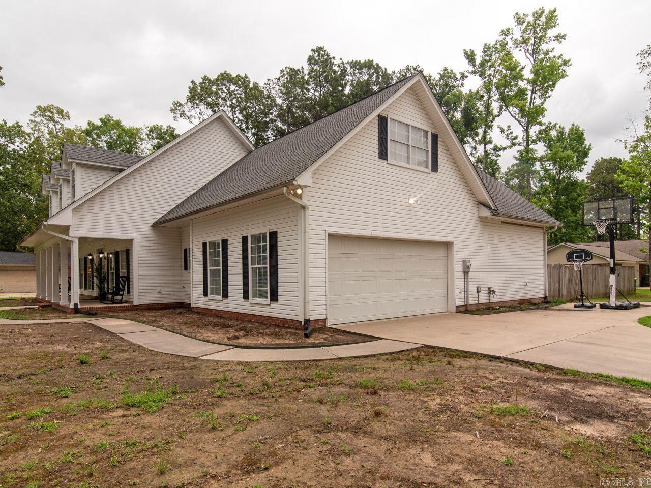 10 Deer Horn Cove Pine Bluff, AR 71603