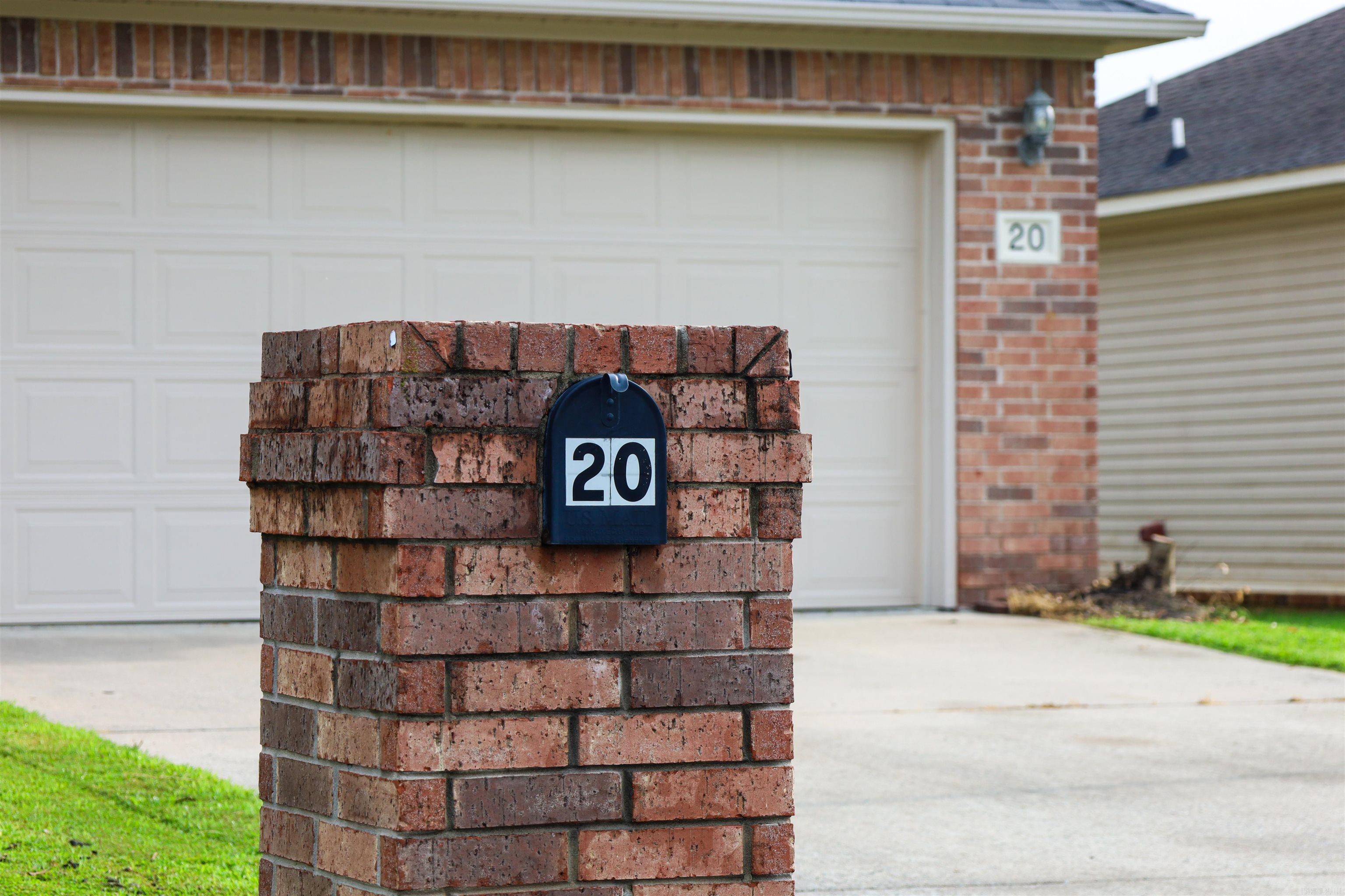 20 Apricot Dr — photo 3