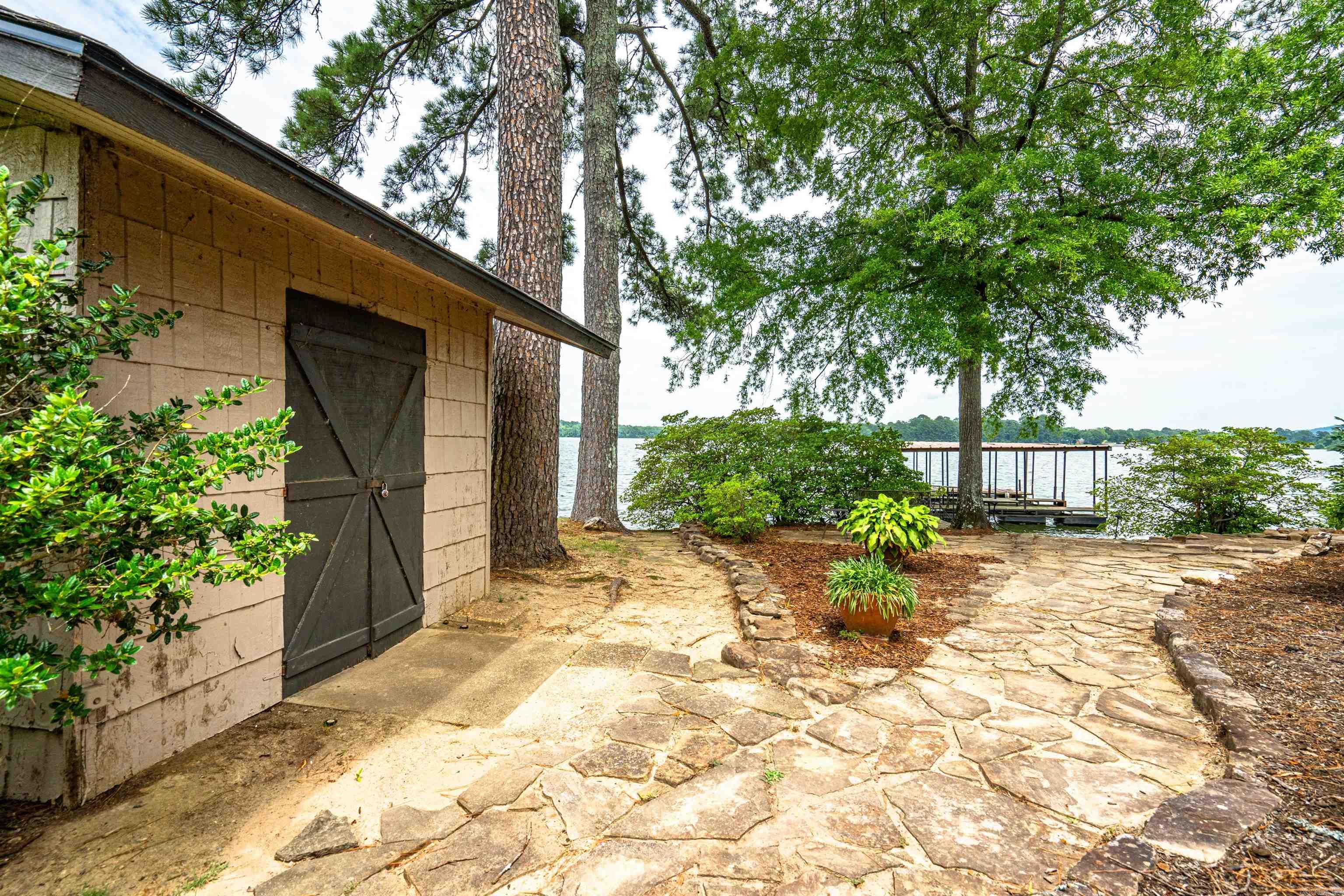462 Caroline Acres Point Hot Springs, AR 71913