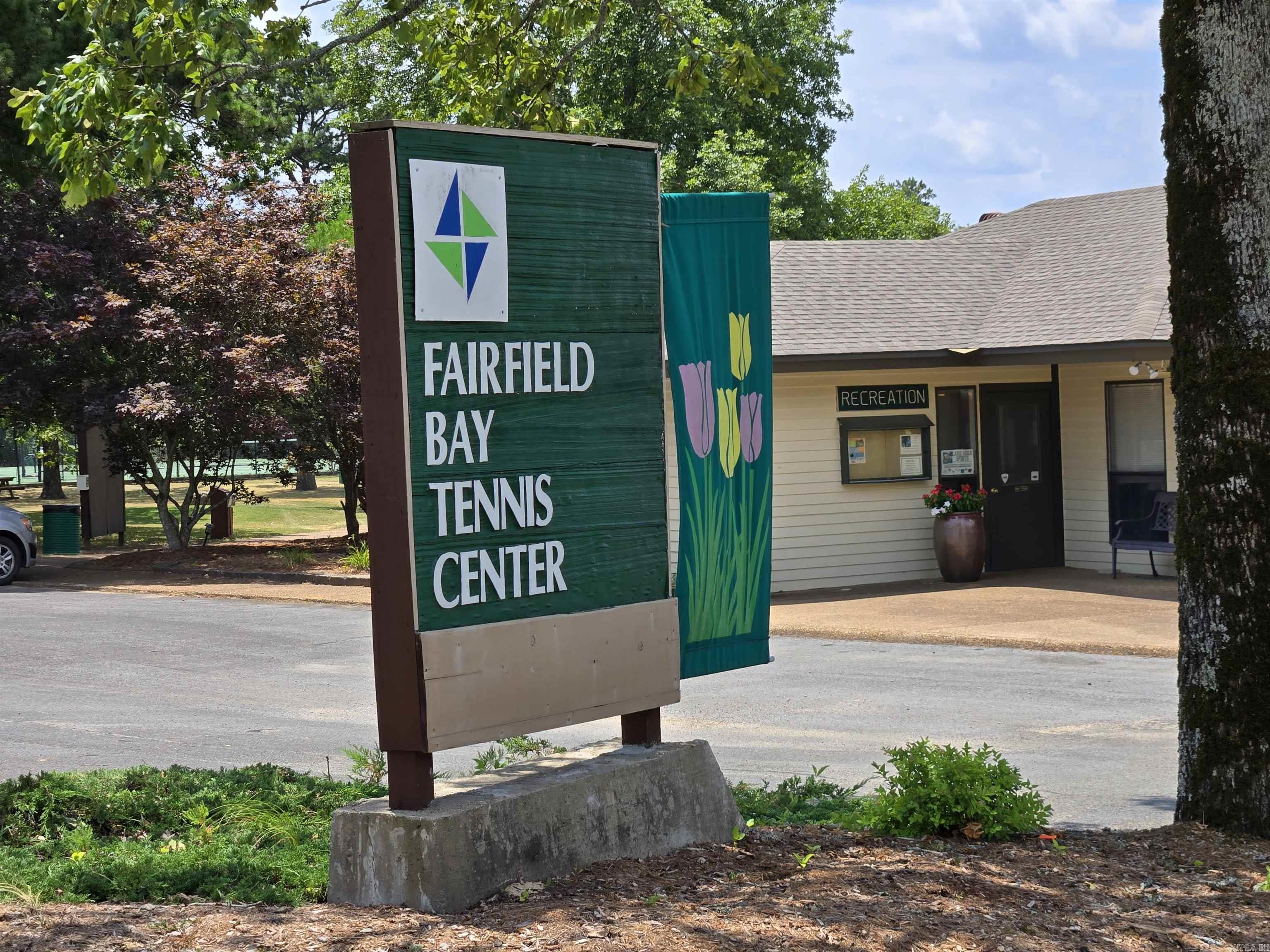 104 Chelsea Dr #49  Fairfield Bay, AR