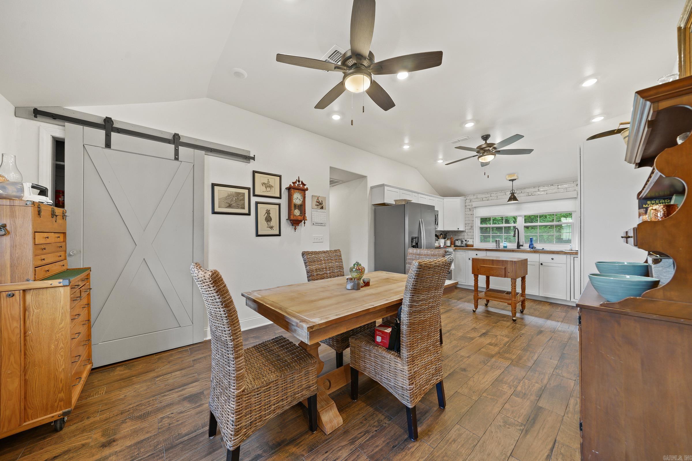 2911 Polk Rd 54  Mena, AR