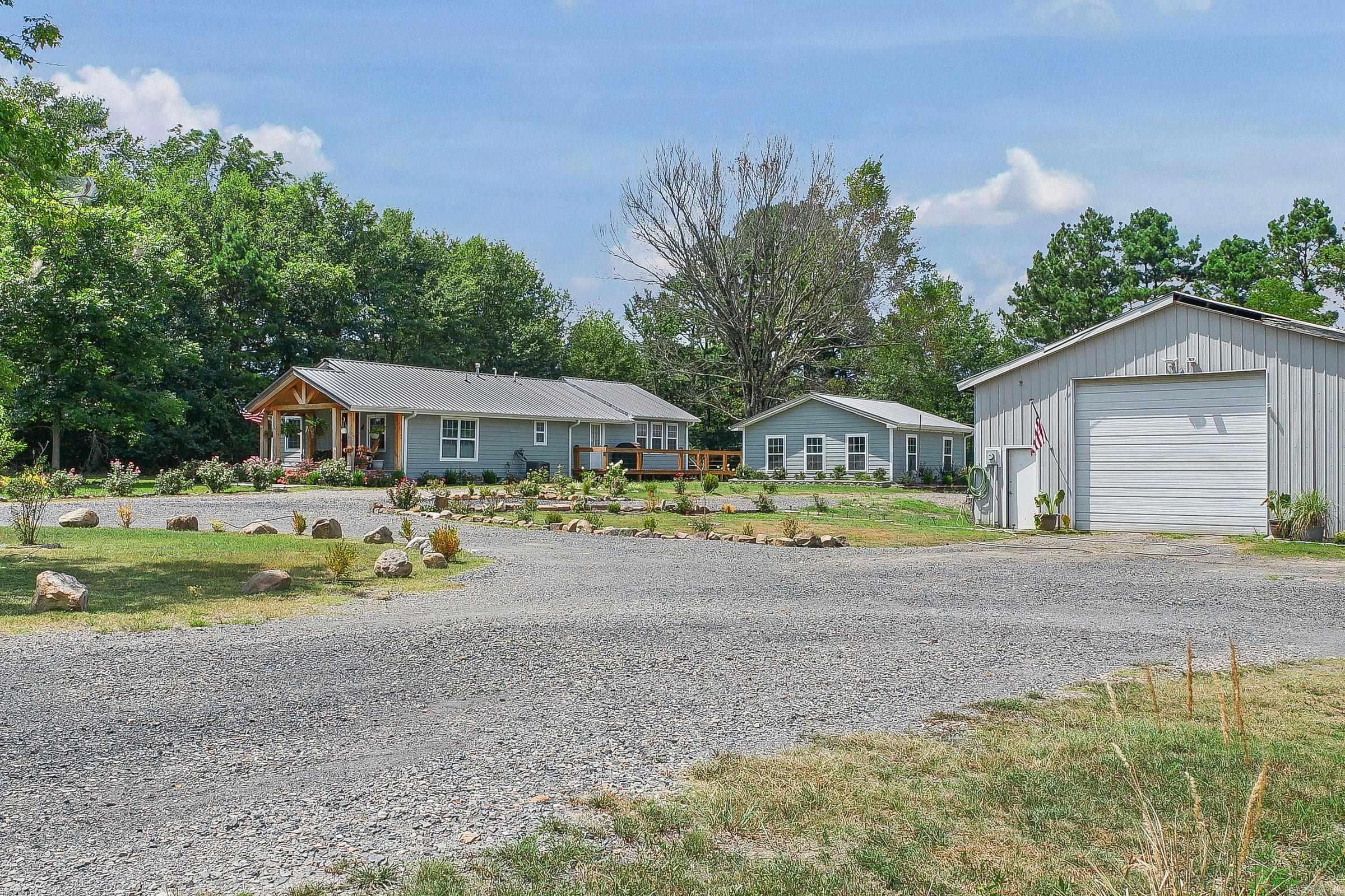 2911 Polk Rd 54  Mena, AR