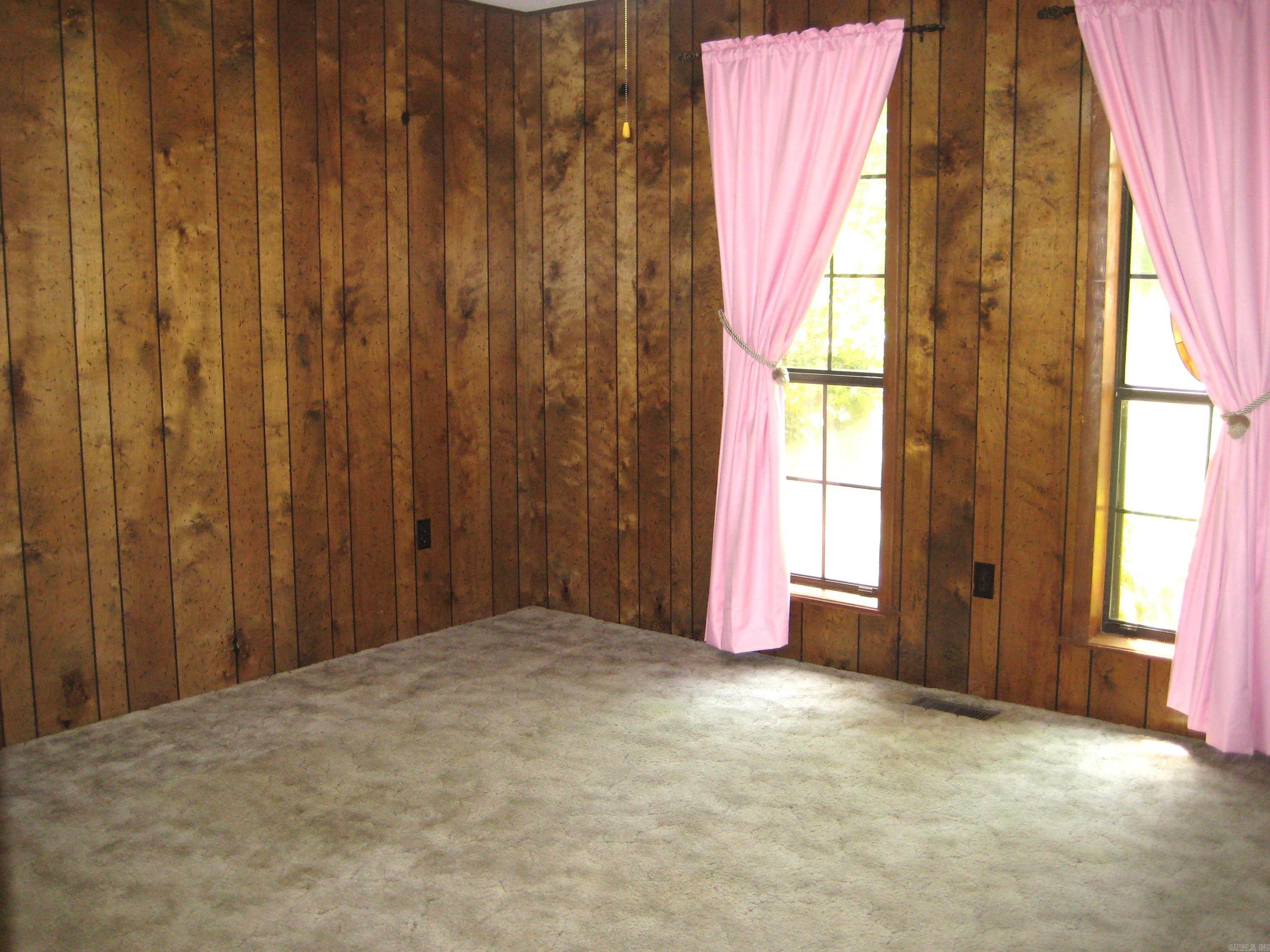 901 Hastey Avenue Mena, AR 71953