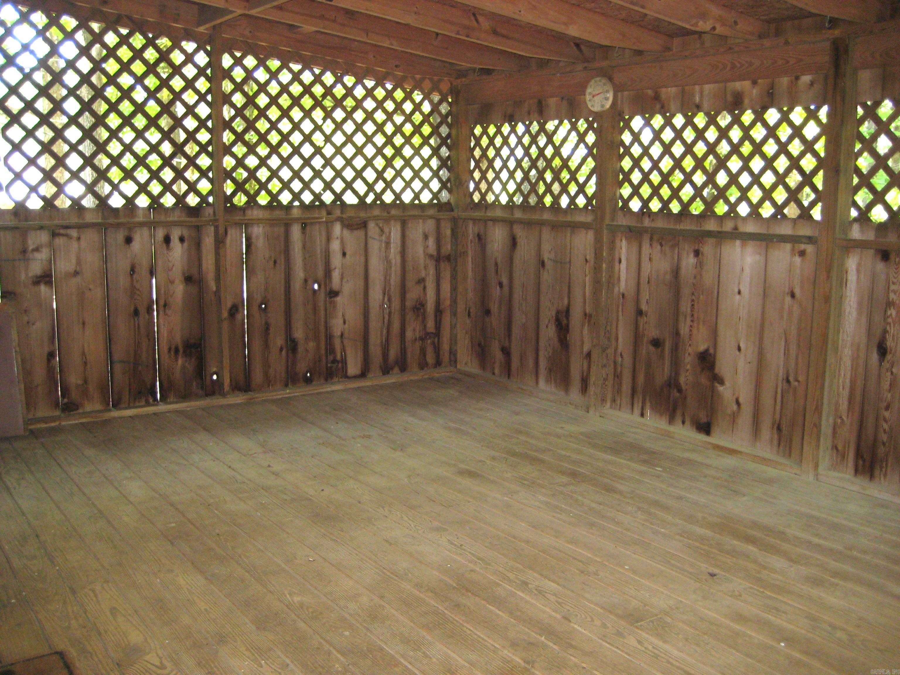 901 Hastey Avenue Mena, AR 71953