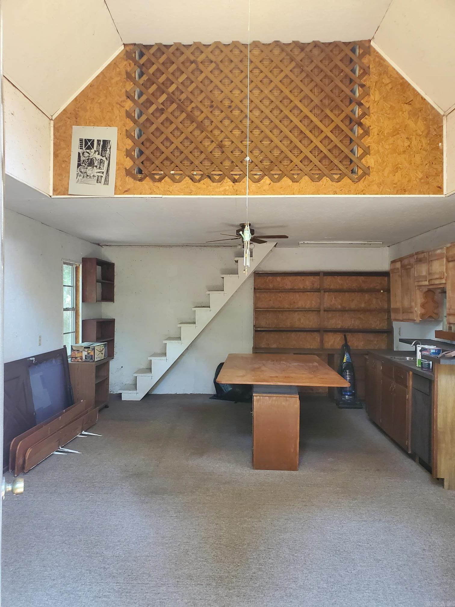 901 Hastey Avenue Mena, AR 71953