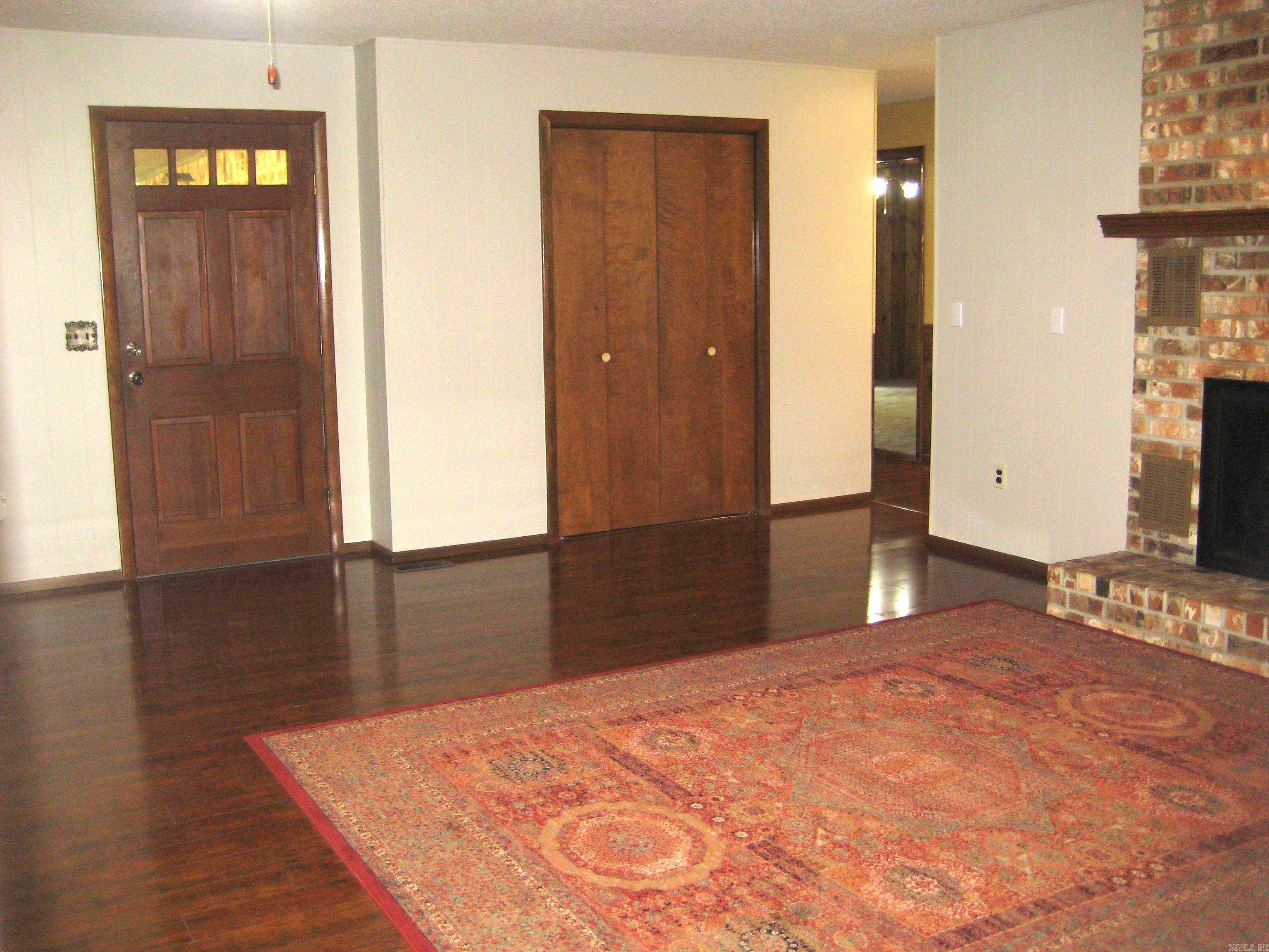 901 Hastey Avenue Mena, AR 71953