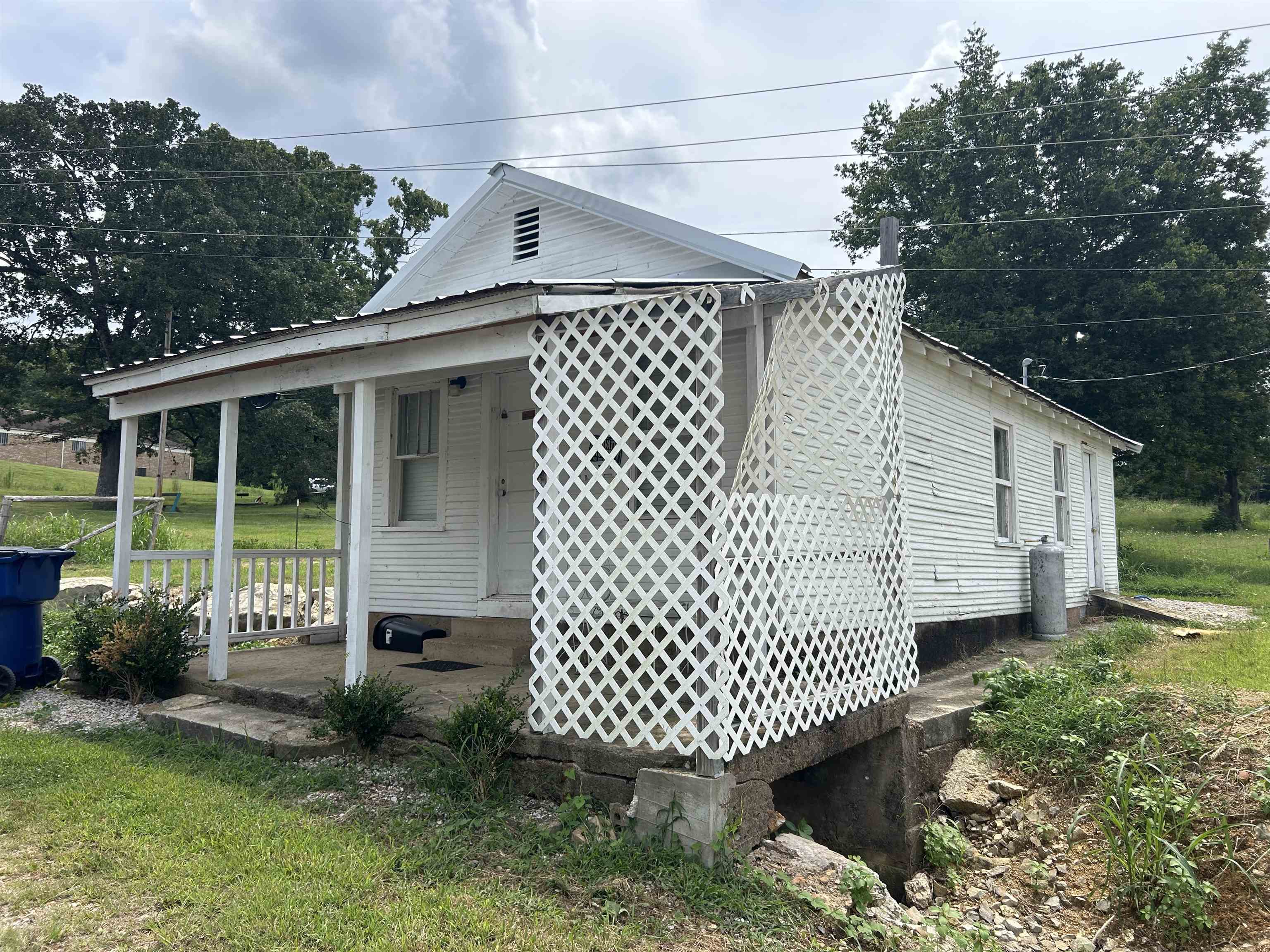 4074 Hwy 58  Poughkeepsie, AR