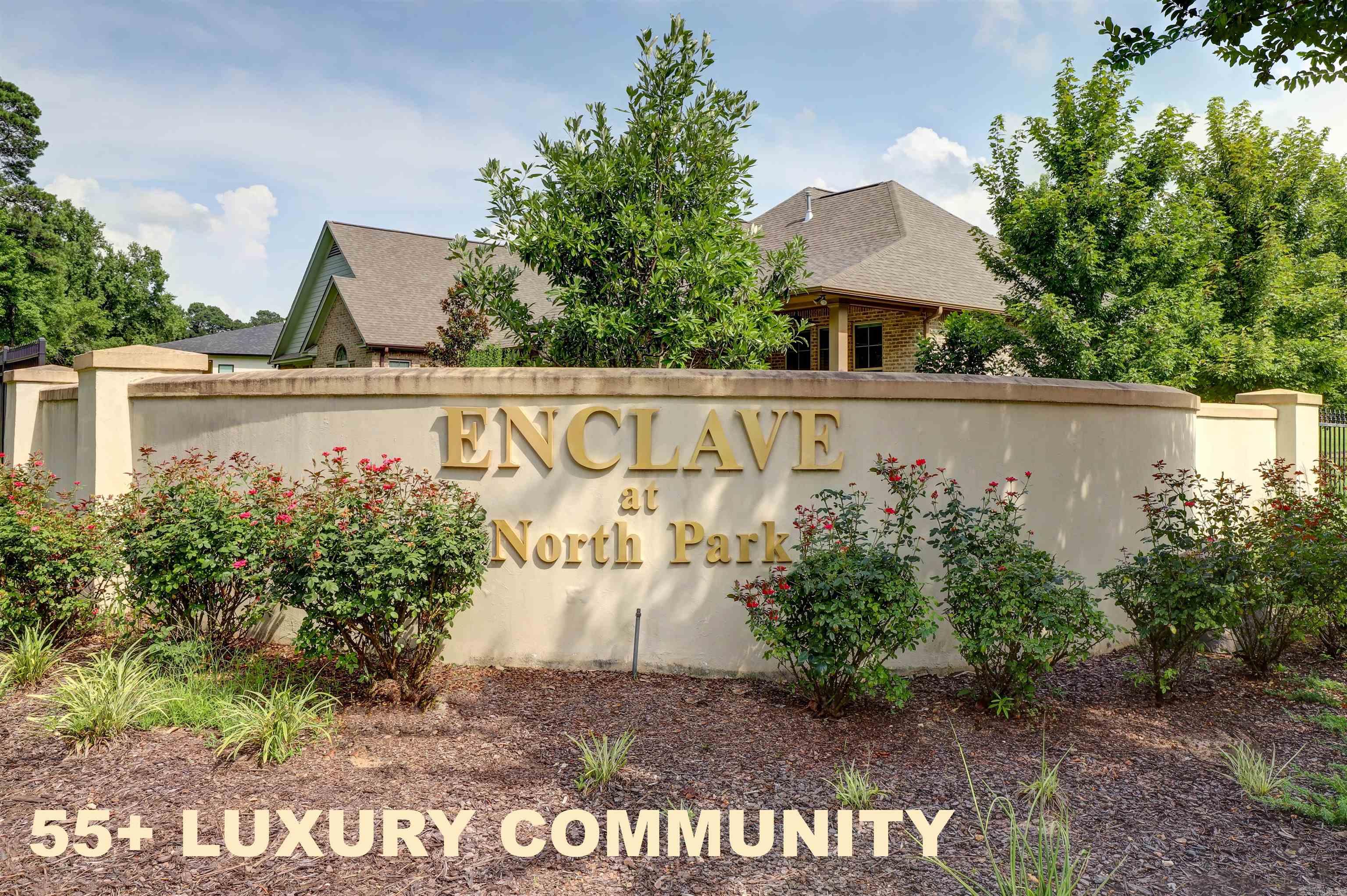 6 E Enclave Cir.  Texarkana, TX