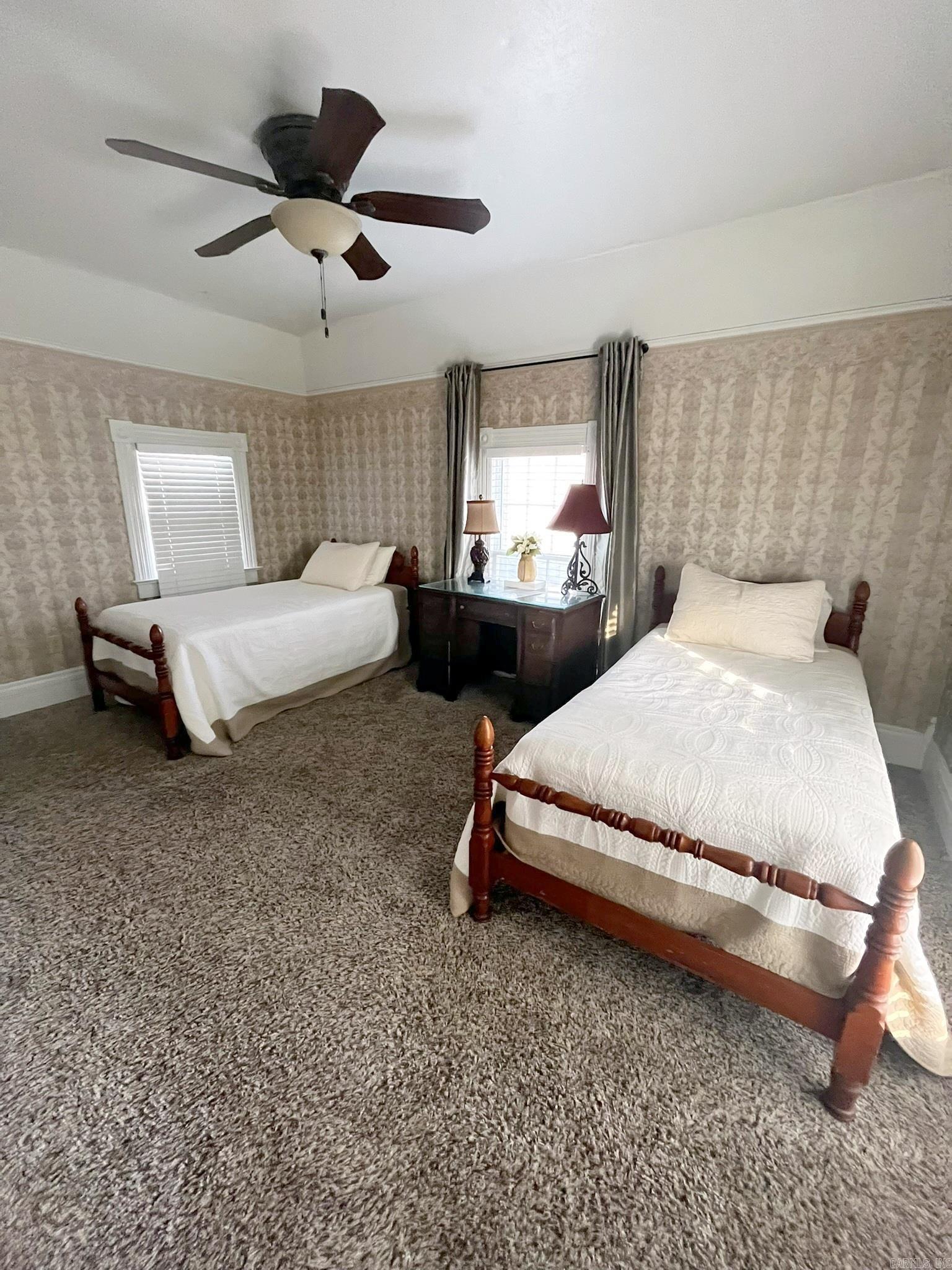 1201 S Reine Street Mena, AR 71953