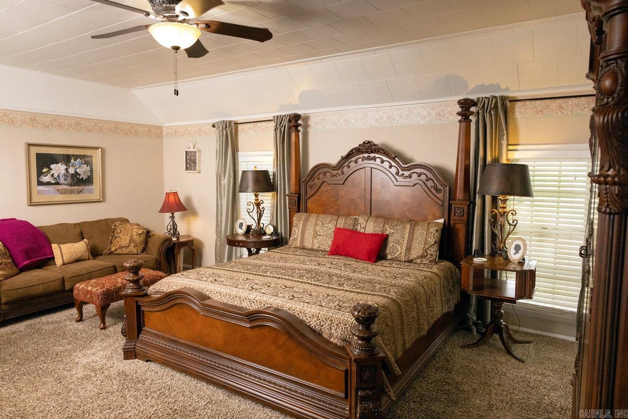 1201 S Reine Street Mena, AR 71953