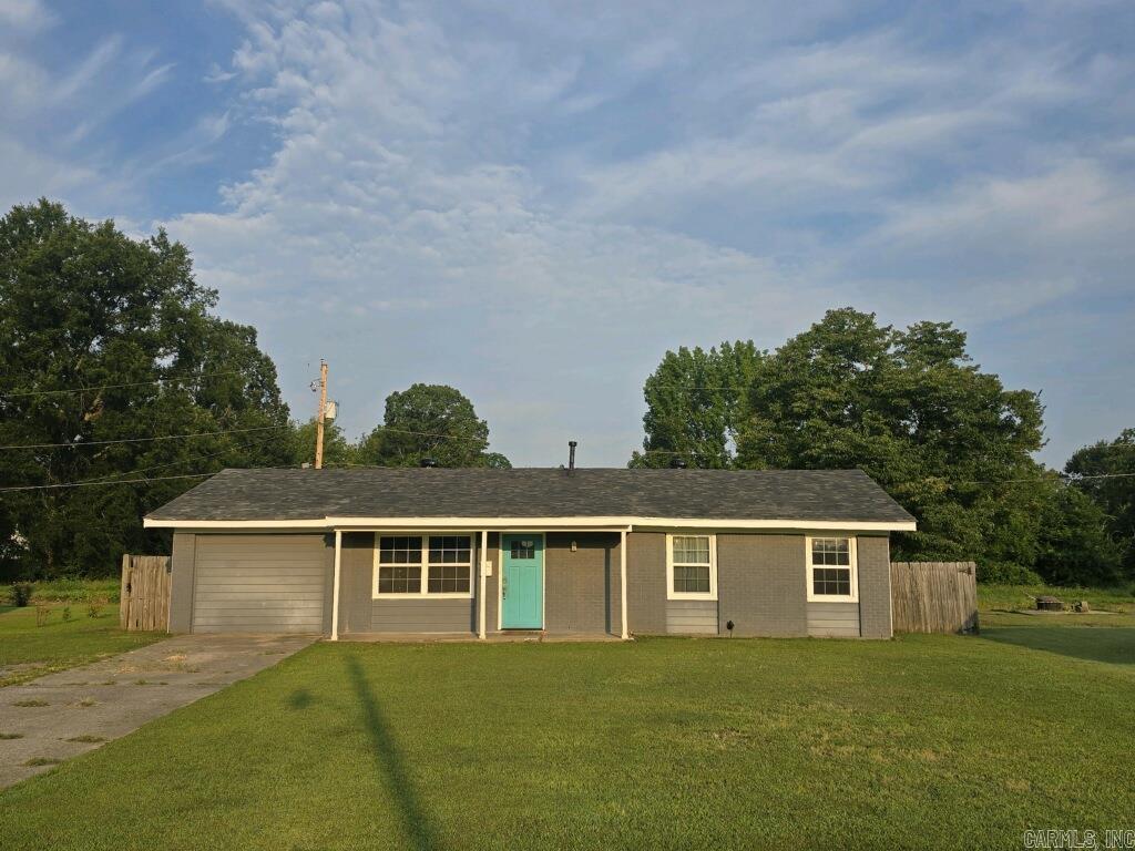 110 Lynn Lane