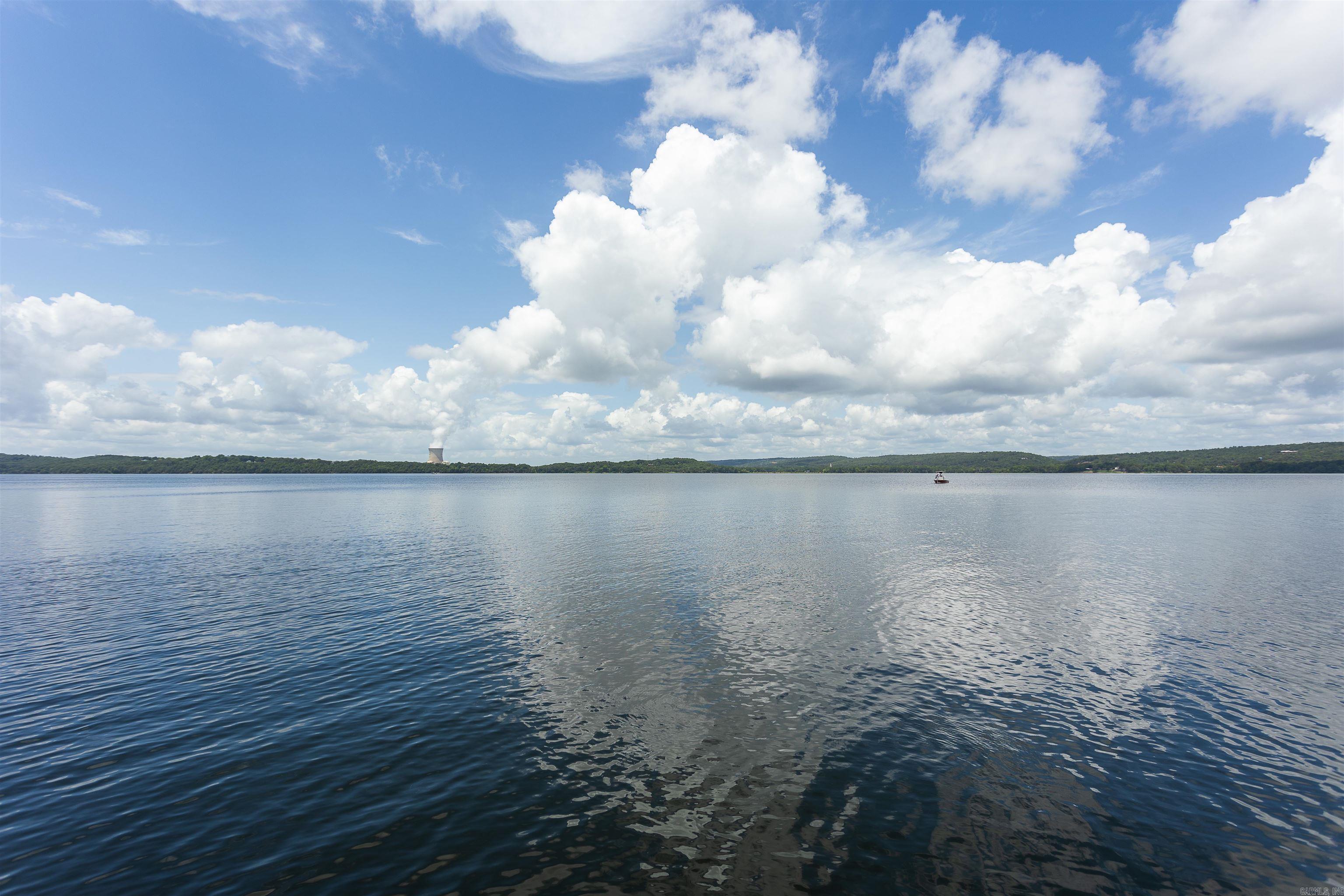 1686 Marina  Russellville, AR