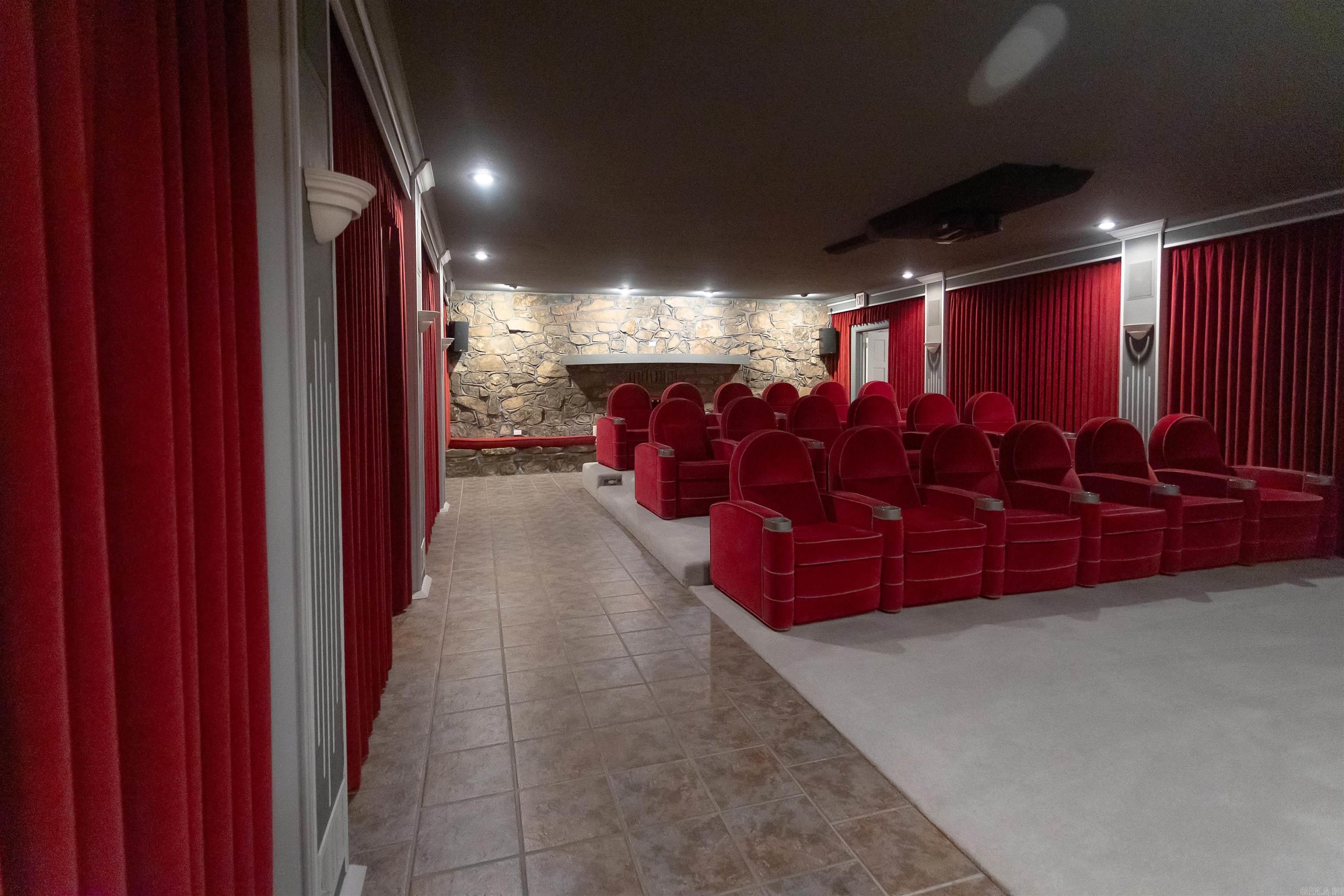 1686 Marina  Russellville, AR