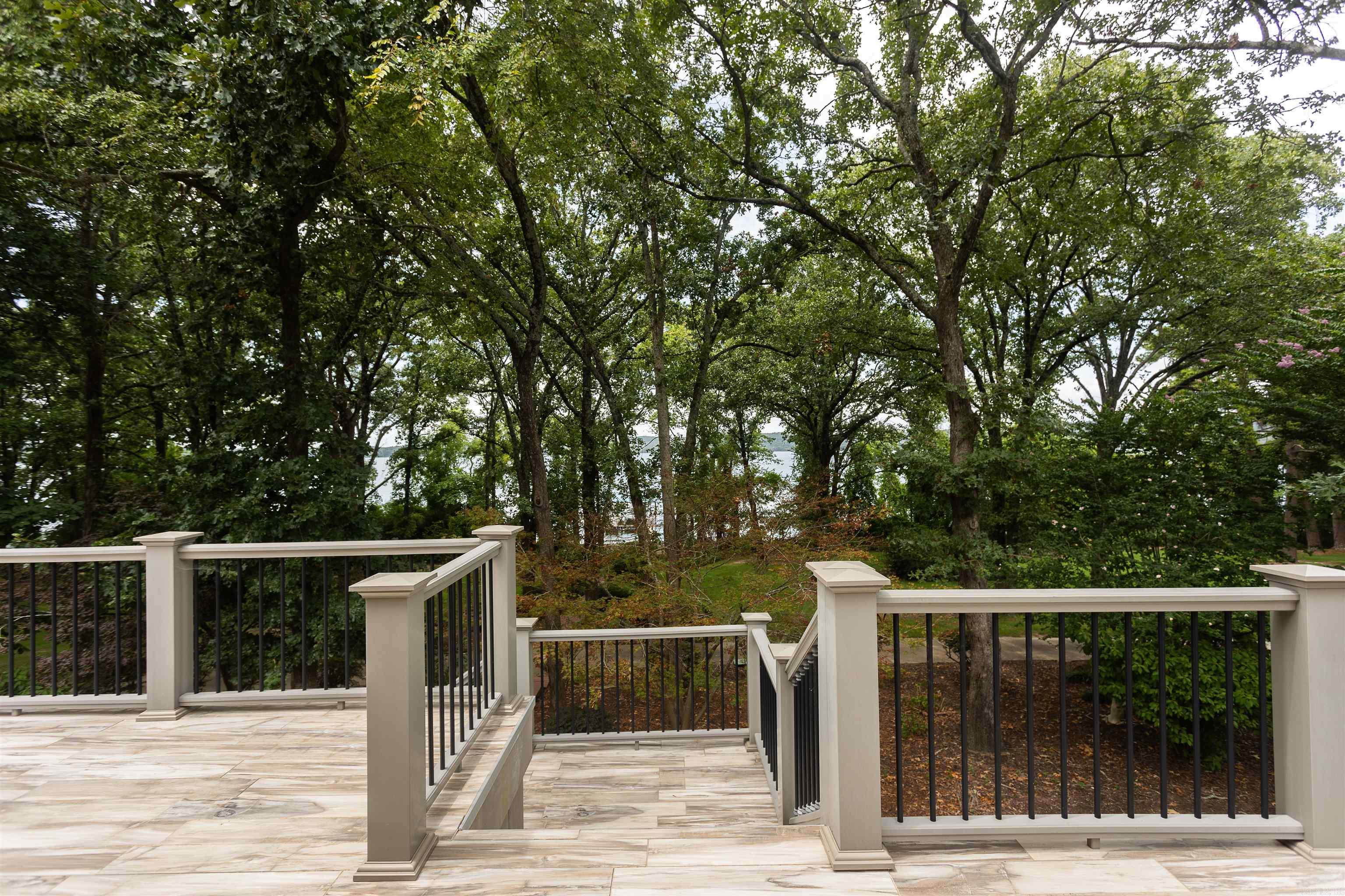 1686 Marina  Russellville, AR