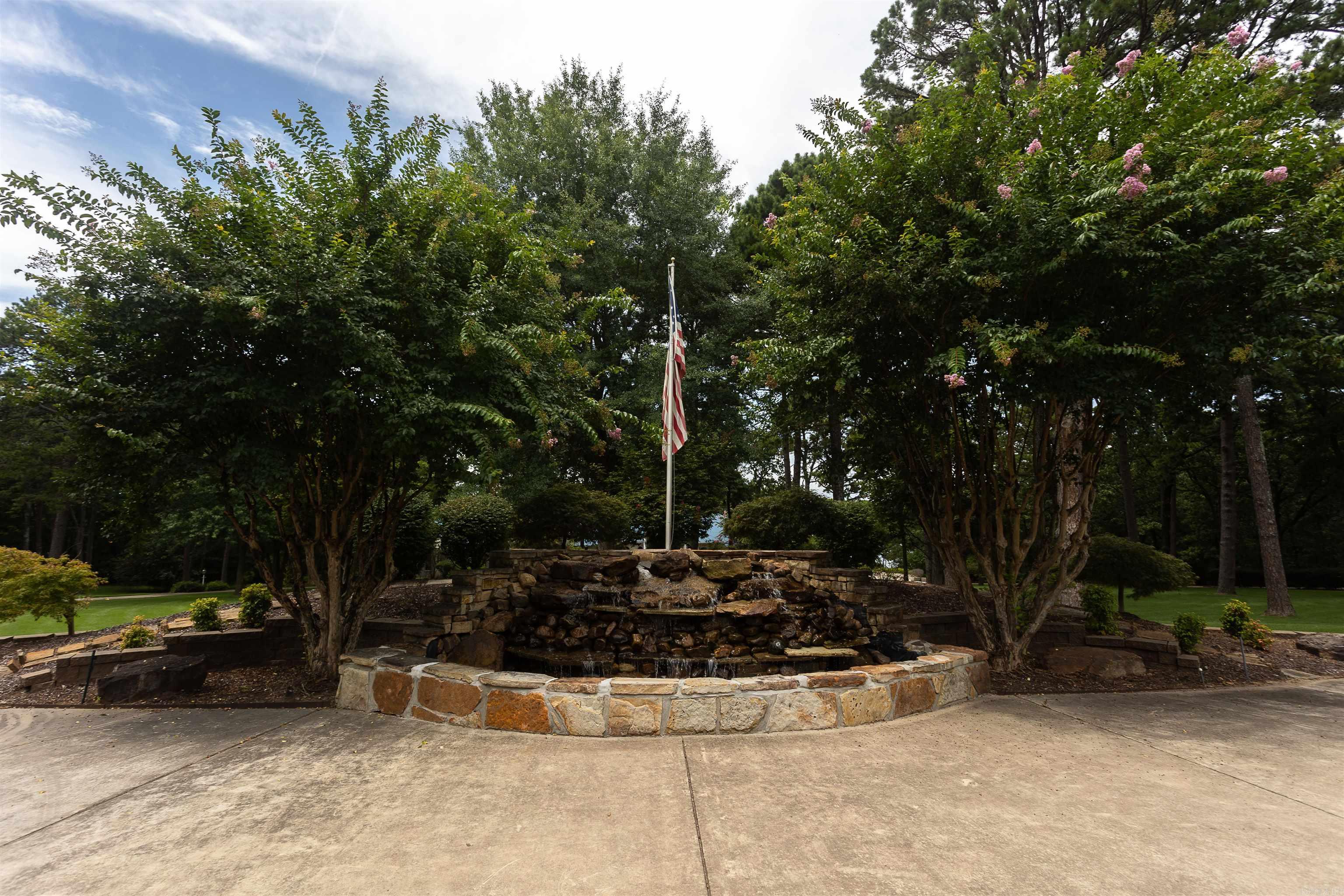 1686 Marina  Russellville, AR