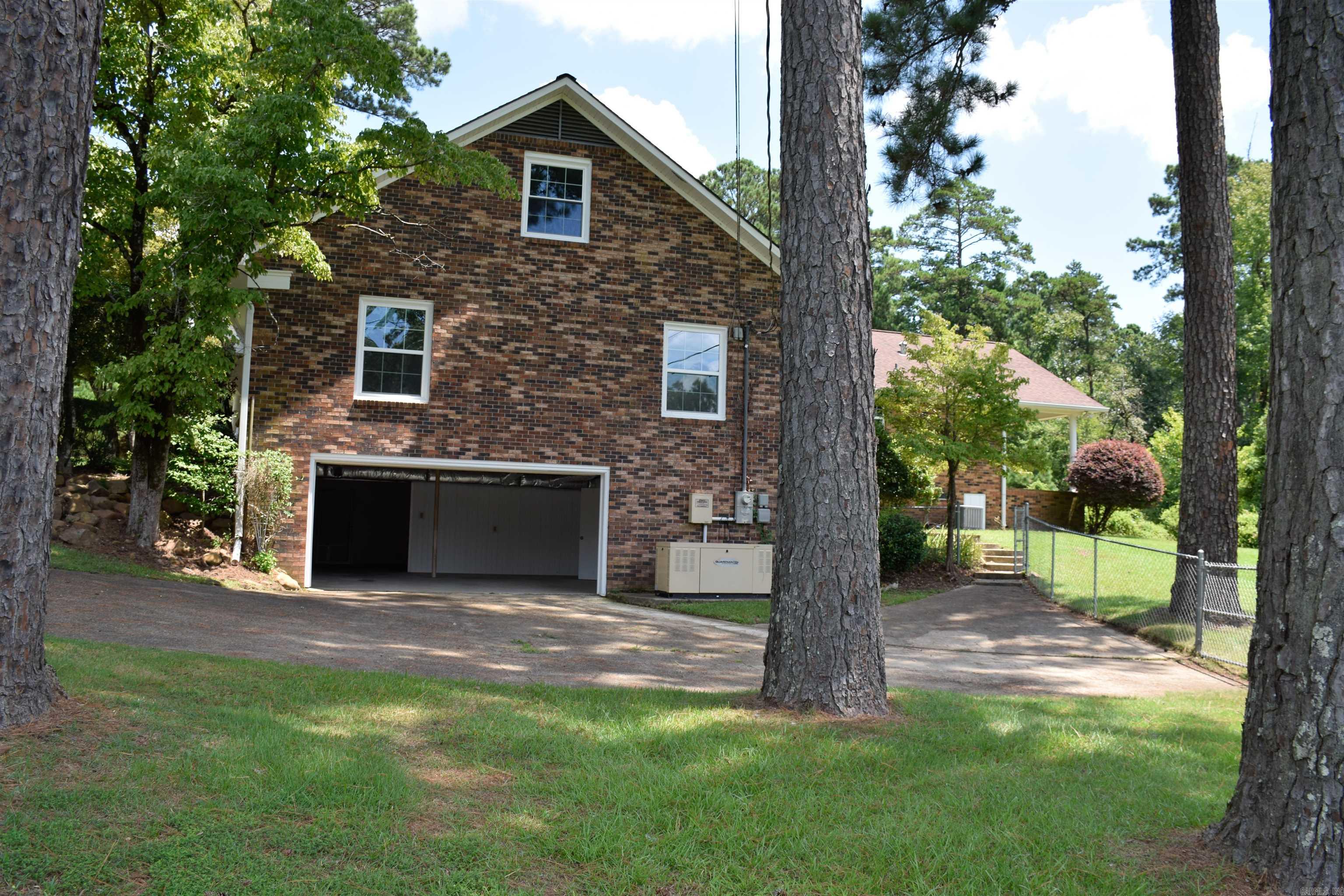 1899 Maul Rd Camden, AR 71701