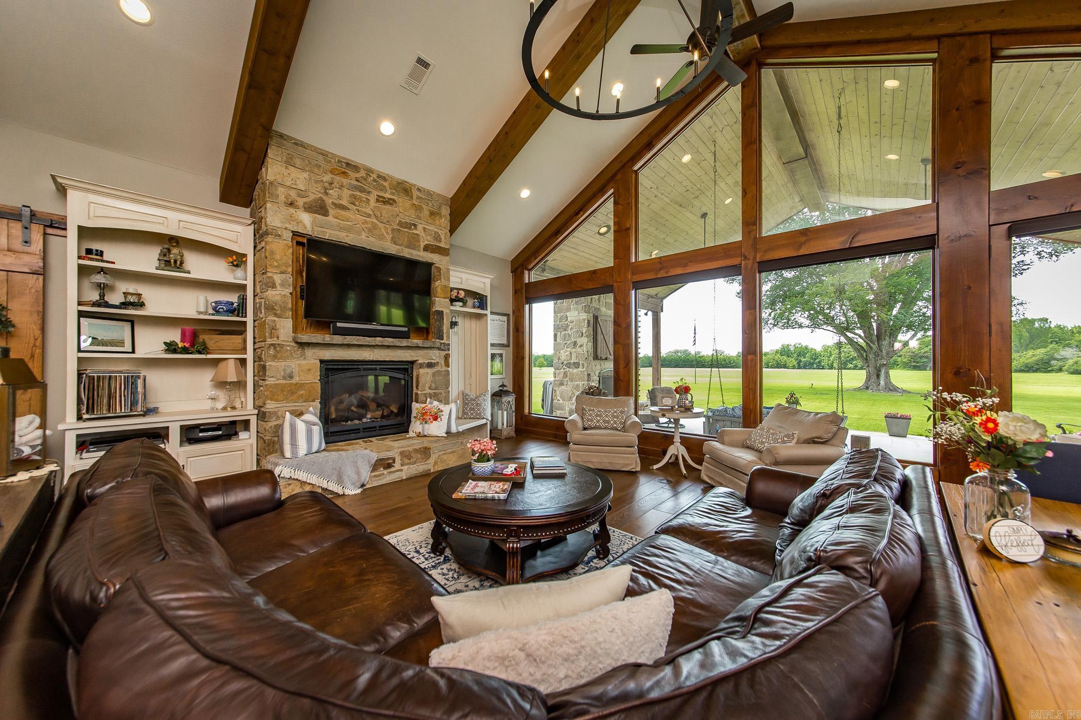 2494 Highway 236 E Lonoke, AR 72086