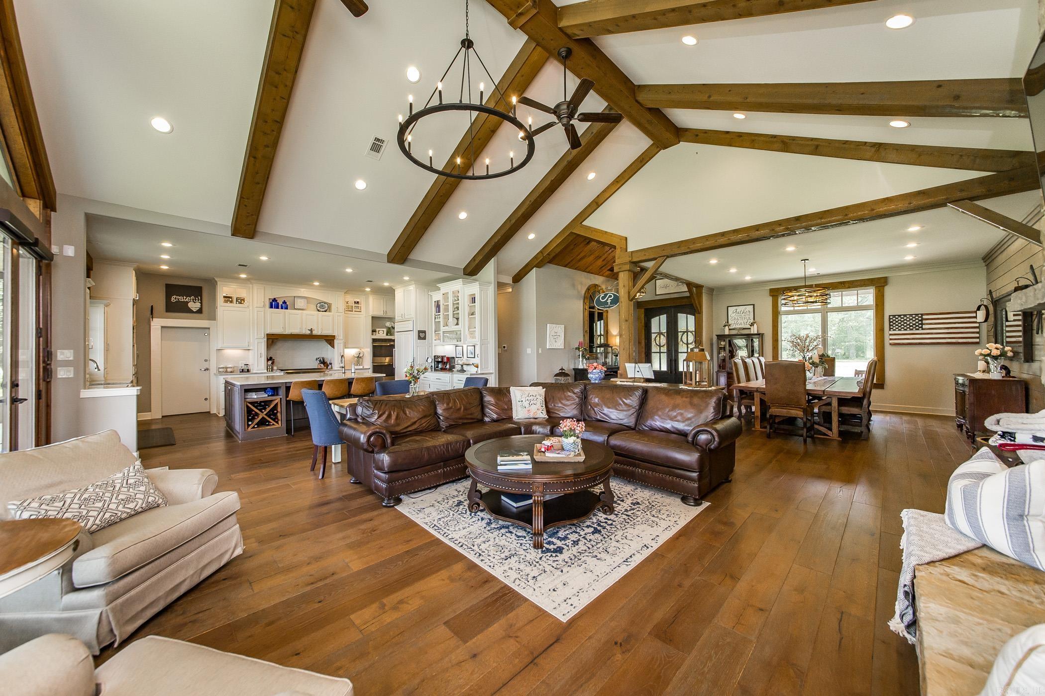 2494 Highway 236 E Lonoke, AR 72086