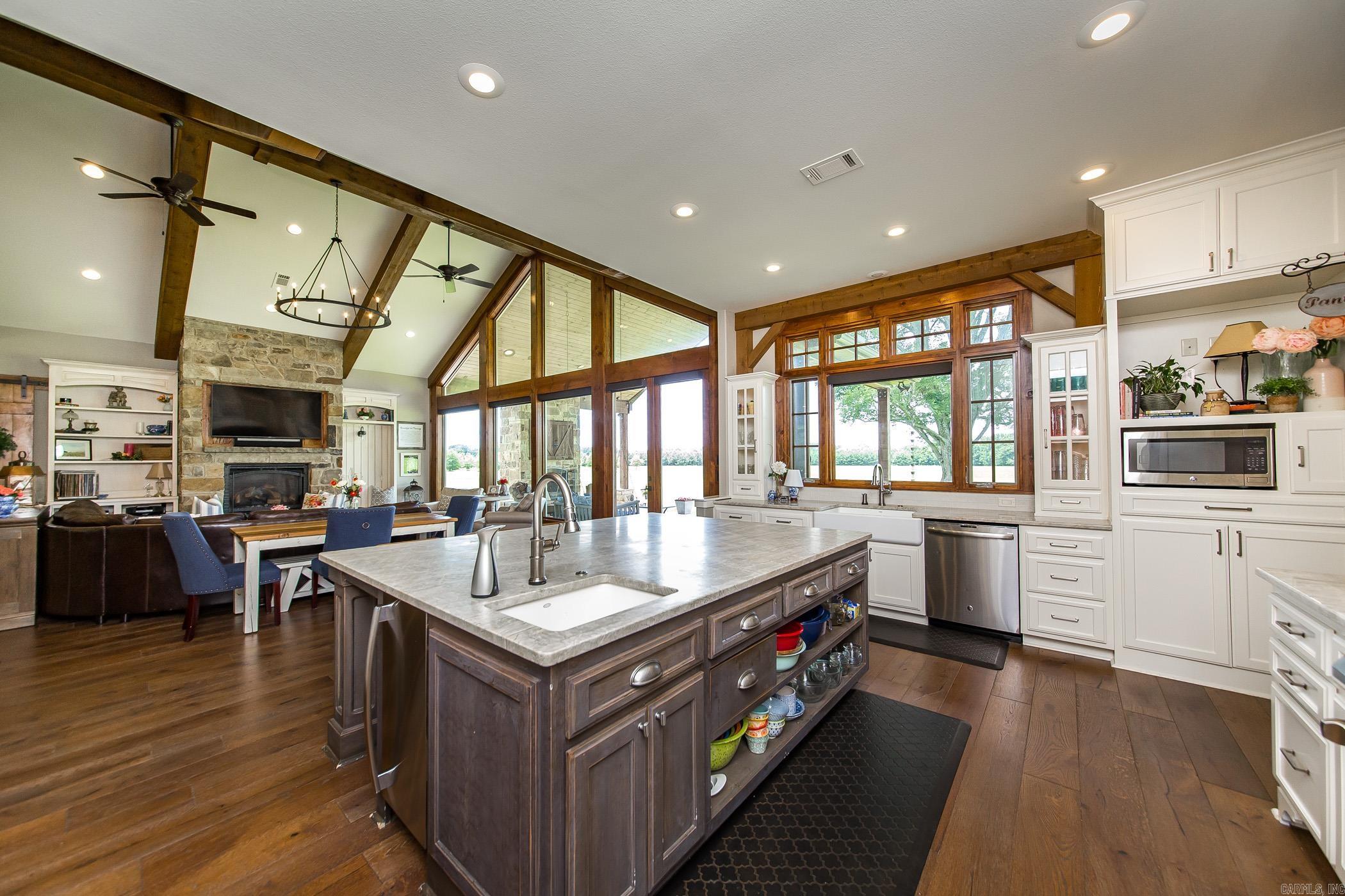 2494 Highway 236 E Lonoke, AR 72086