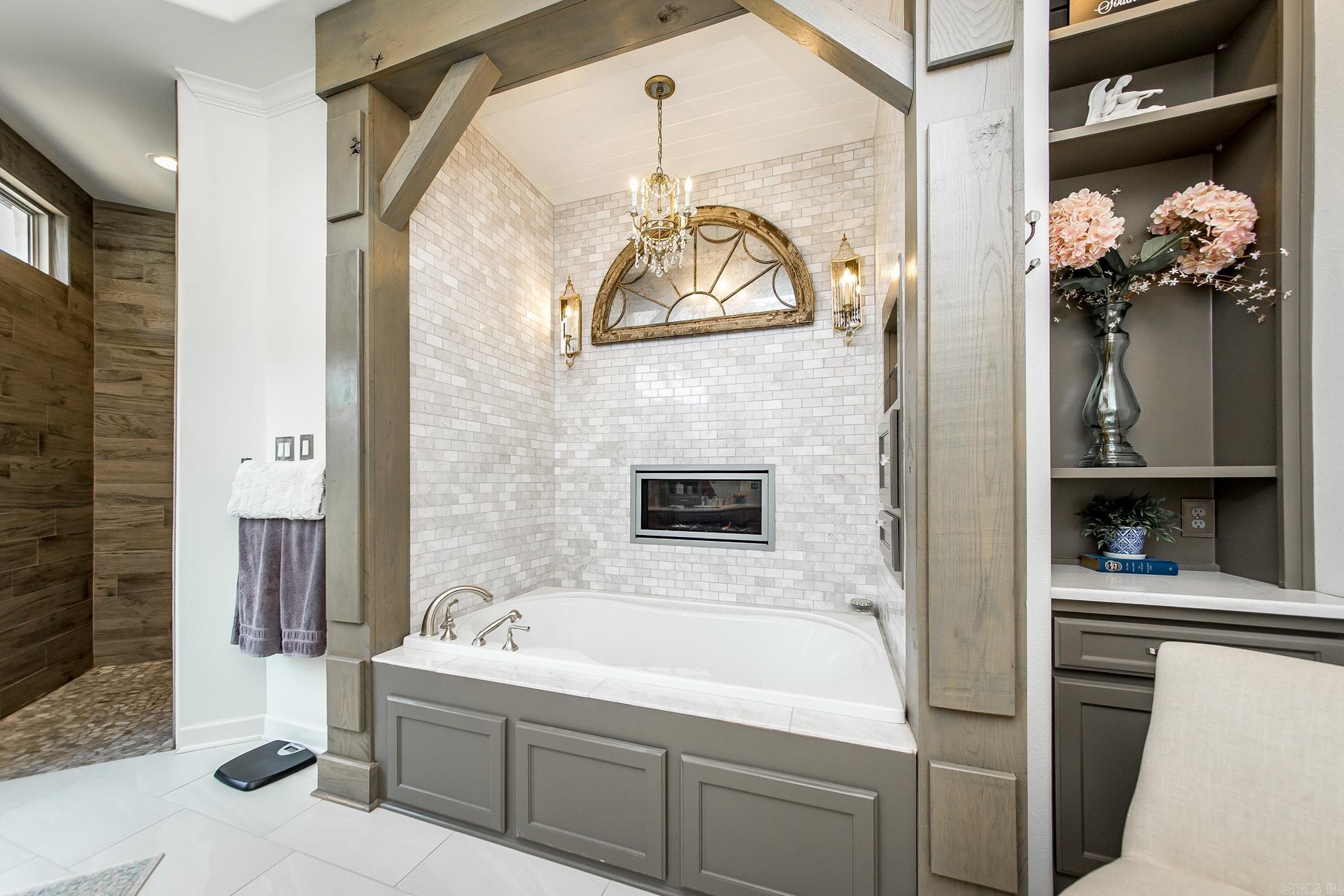 2494 Highway 236 E Lonoke, AR 72086