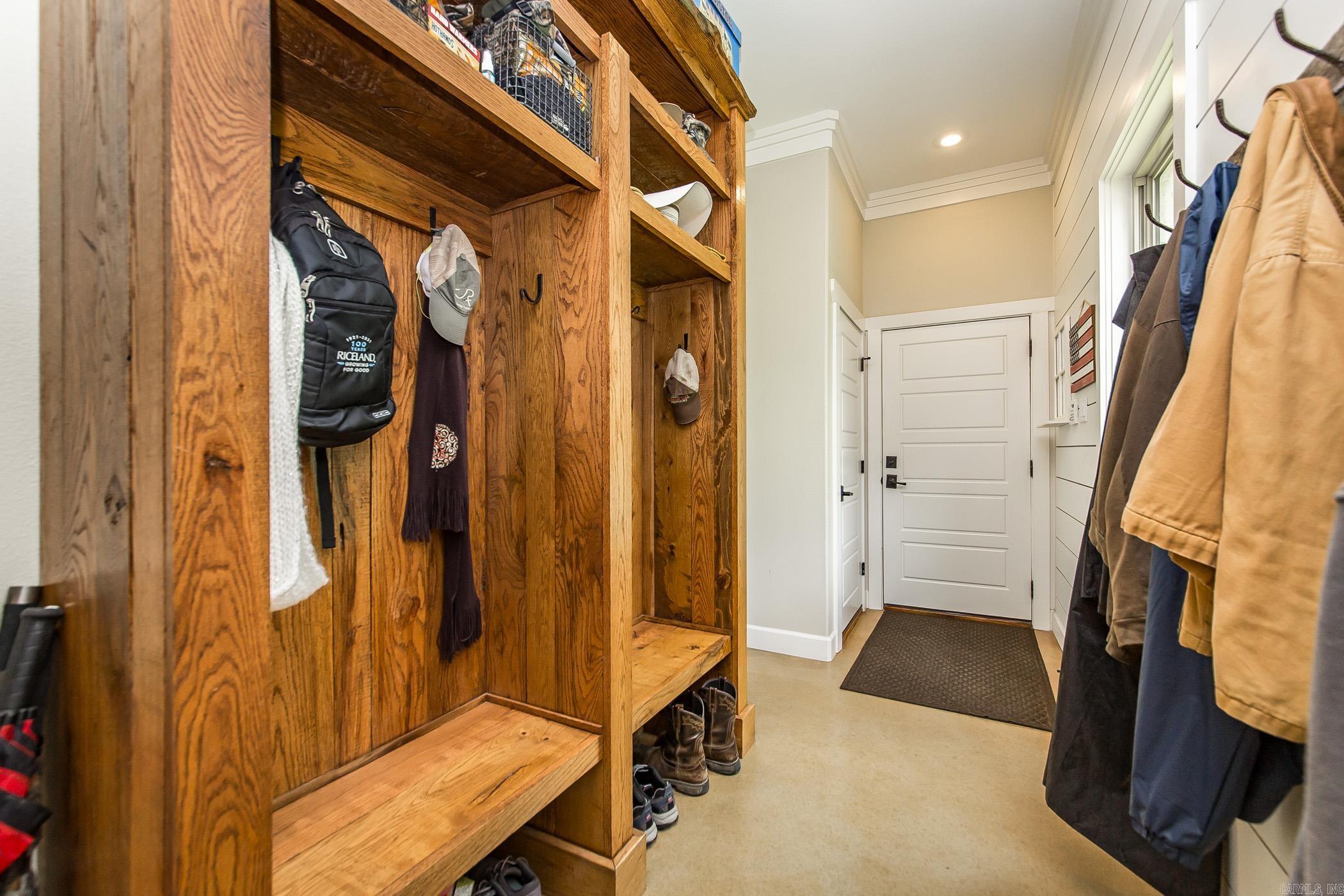 2494 Highway 236 E Lonoke, AR 72086