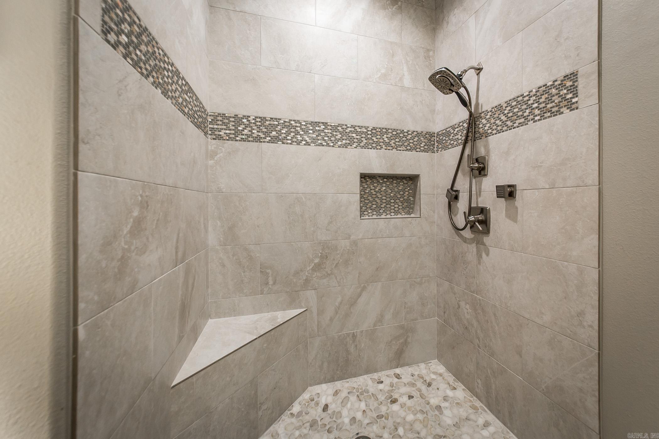 2494 Highway 236 E Lonoke, AR 72086