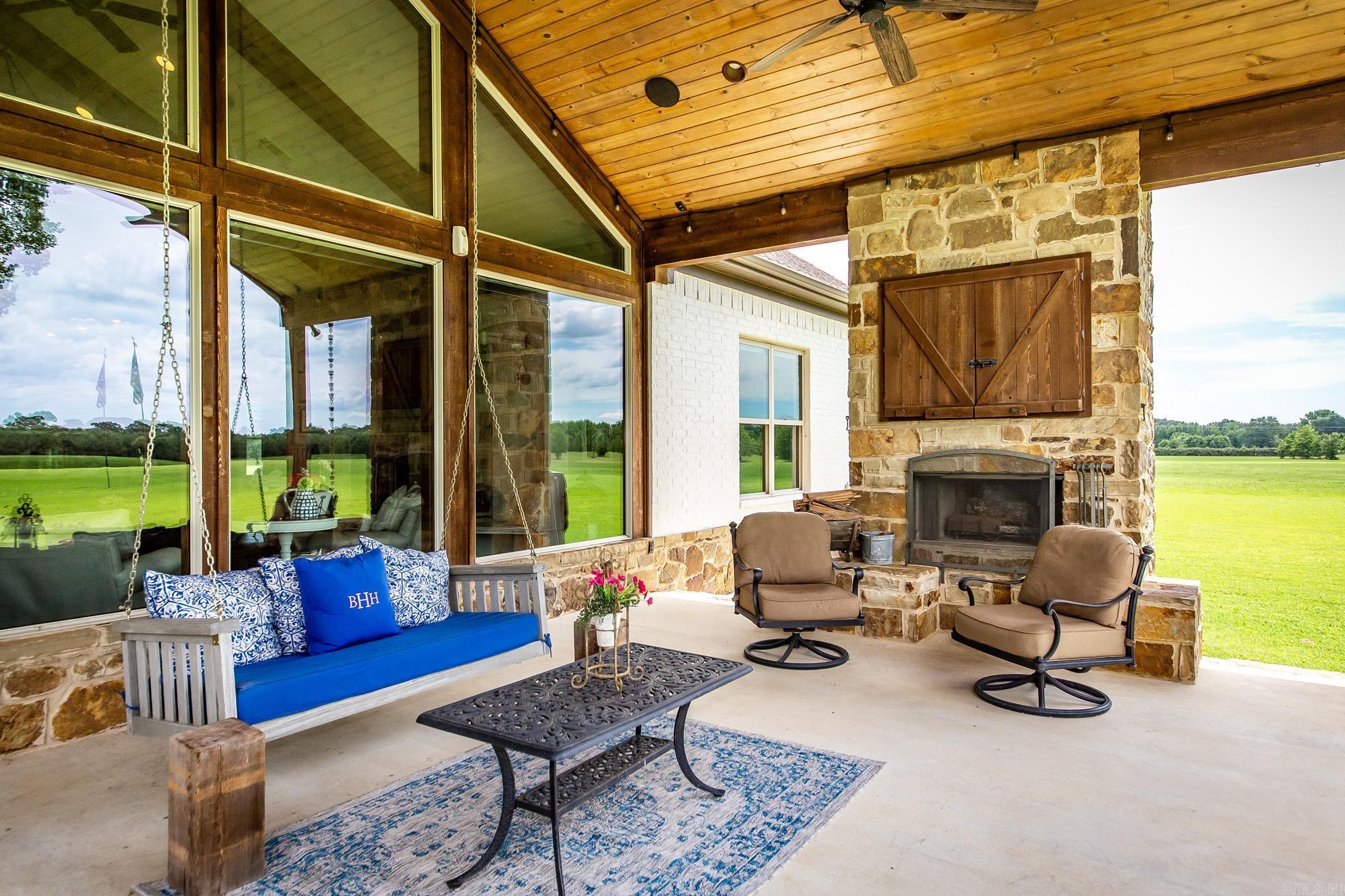 2494 Highway 236 E Lonoke, AR 72086