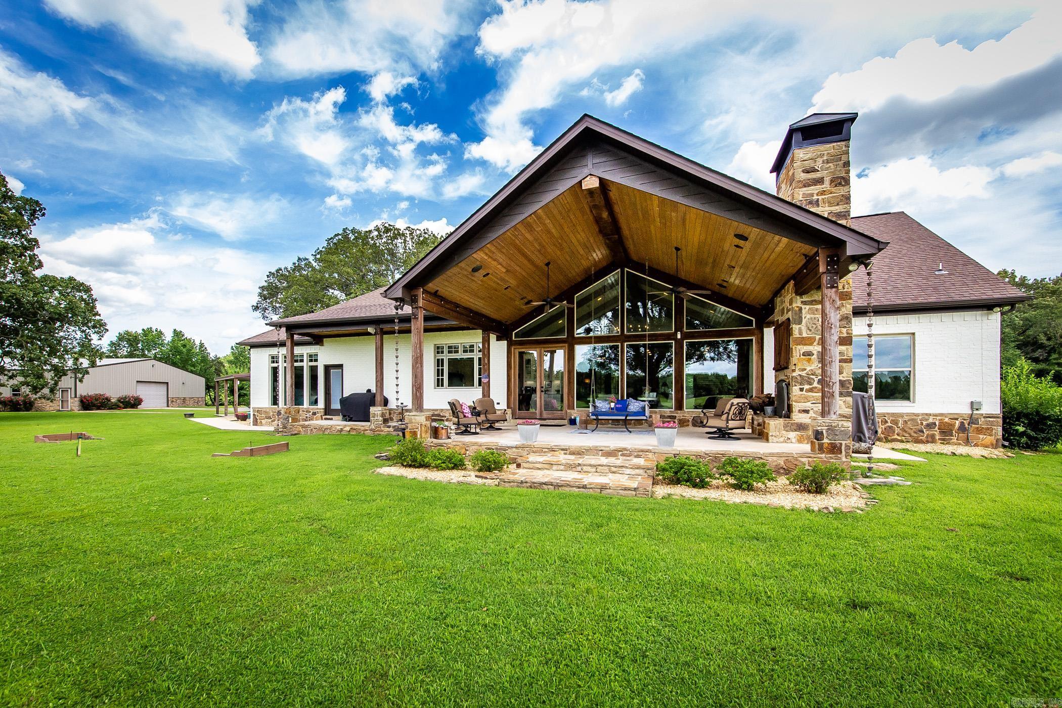 2494 Highway 236 E Lonoke, AR 72086