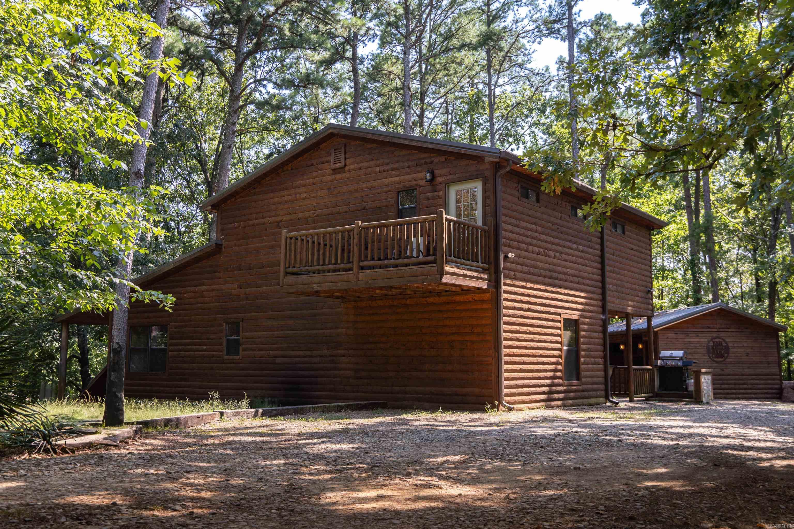 172 Cedar Creek  Hochatown, OK