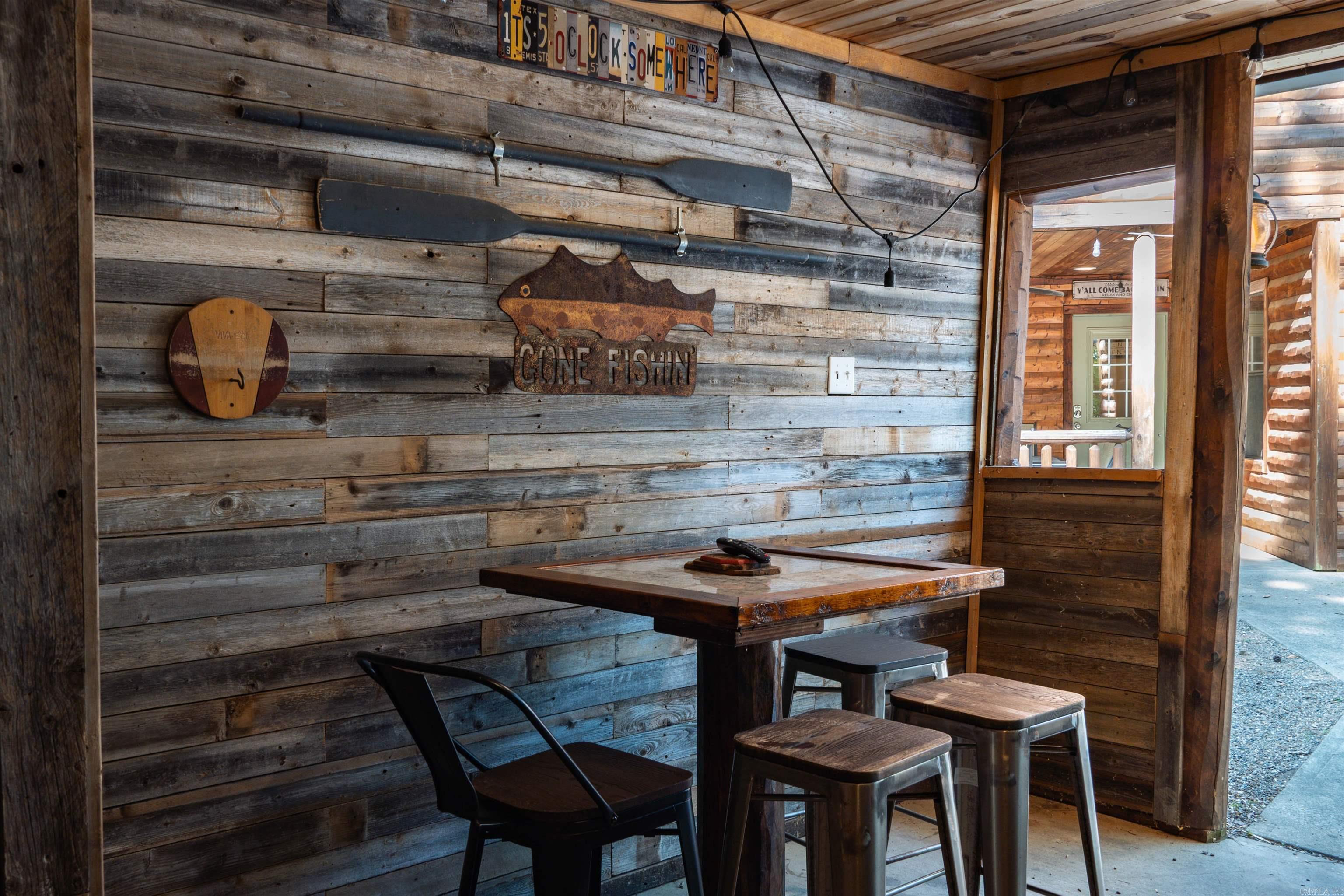 172 Cedar Creek  Hochatown, OK