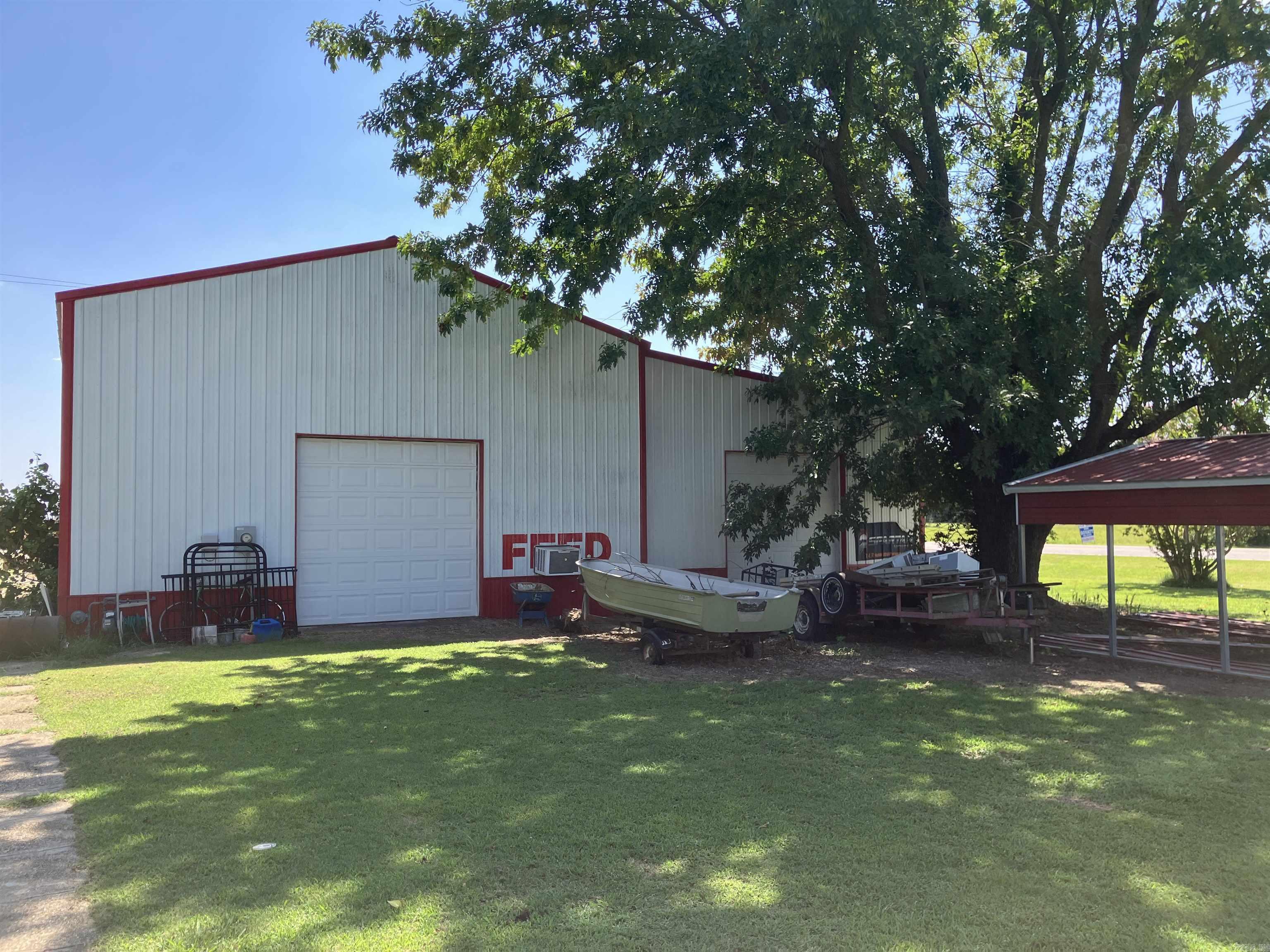 1430 E Main  Piggott, AR