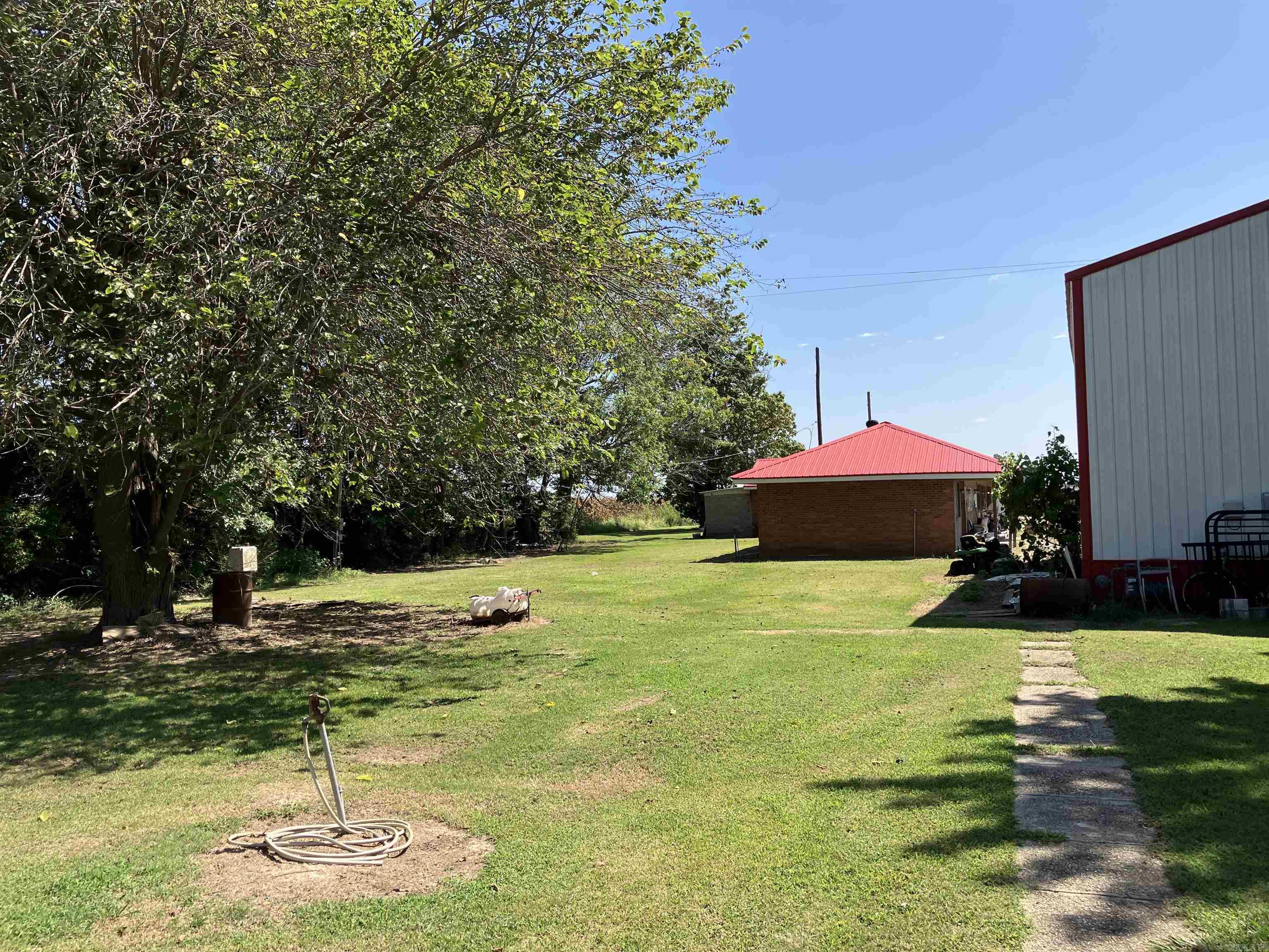 1430 E Main  Piggott, AR