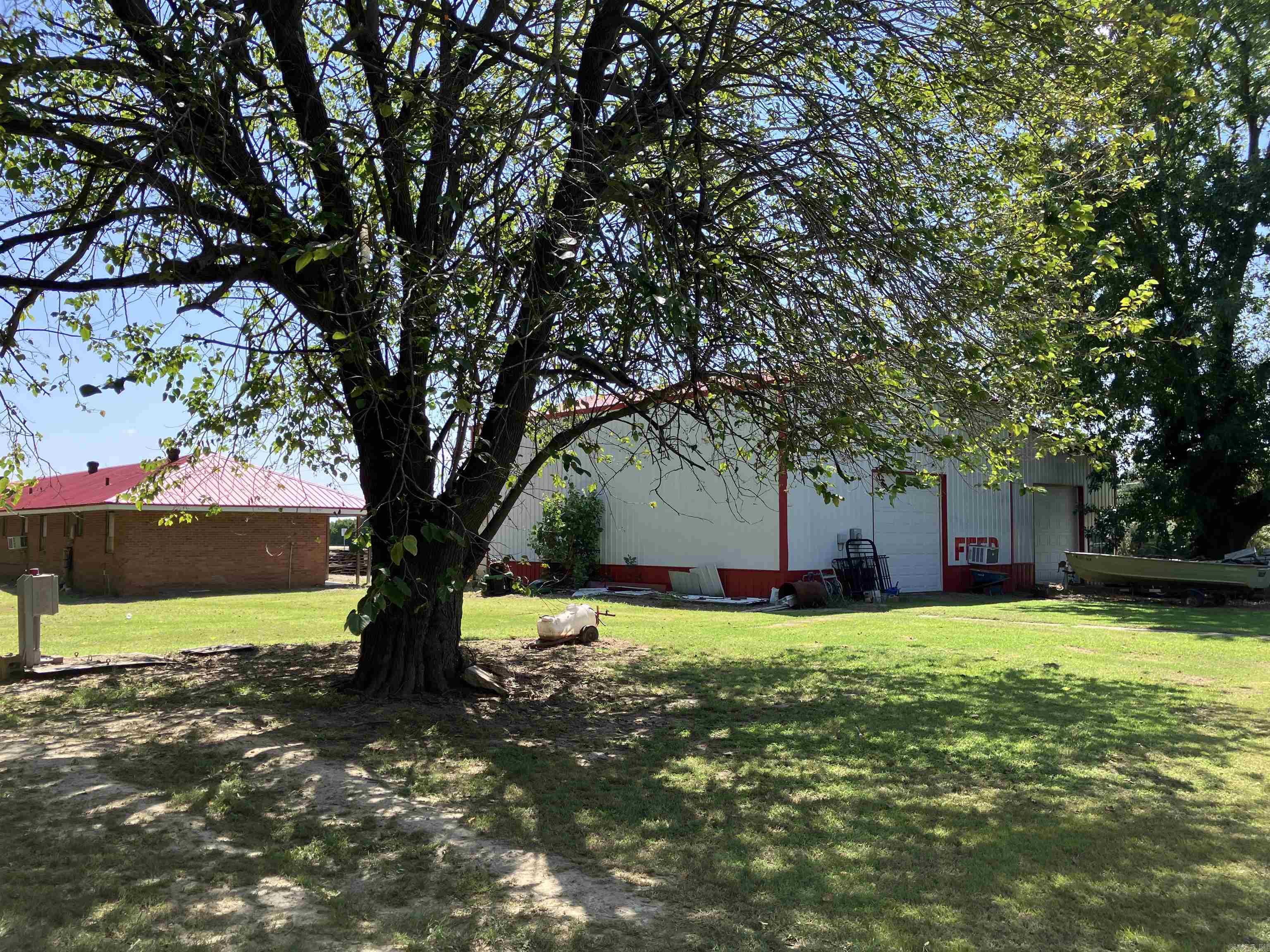 1430 E Main  Piggott, AR