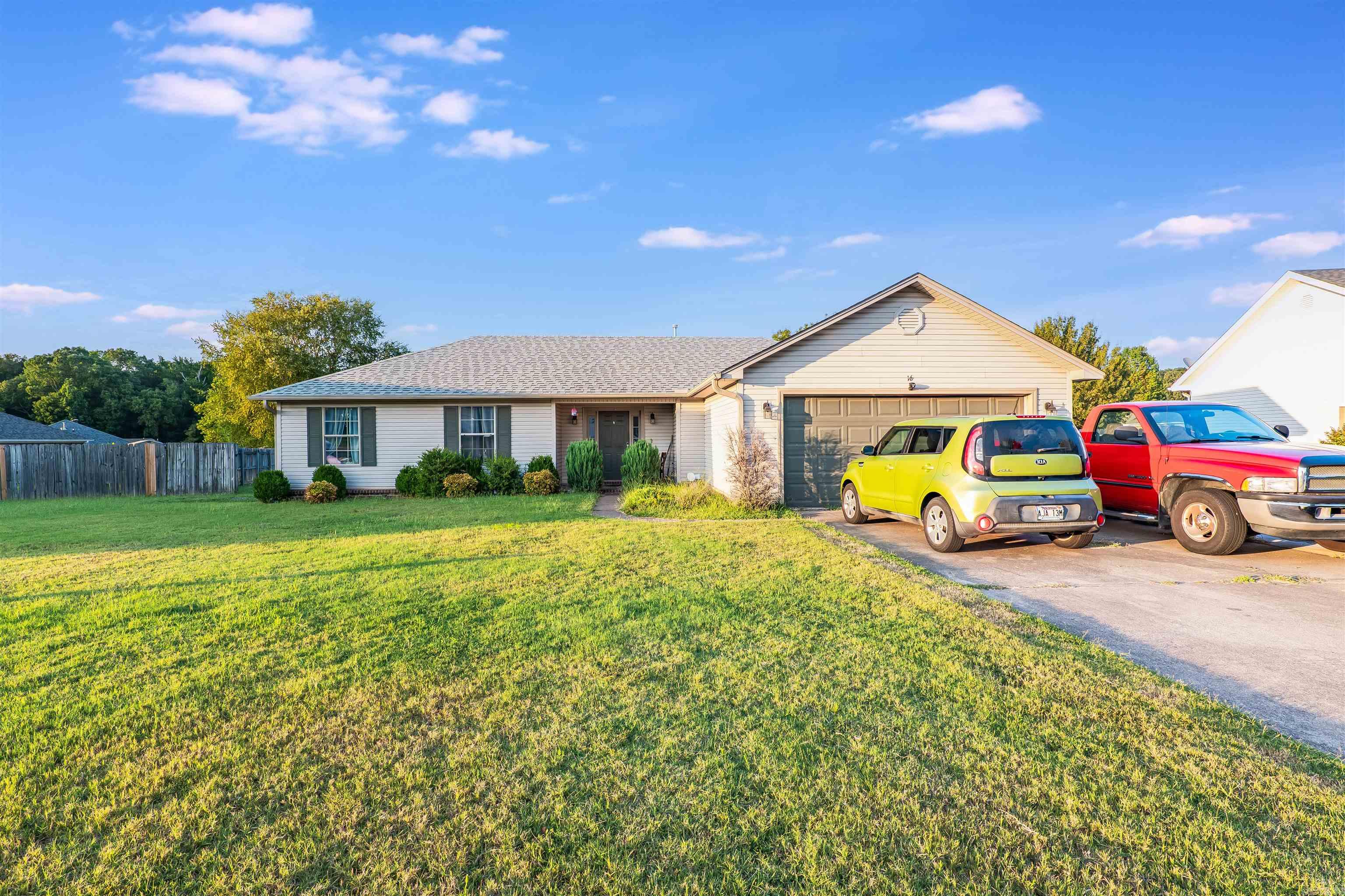 16 Applewood Cir — exterior