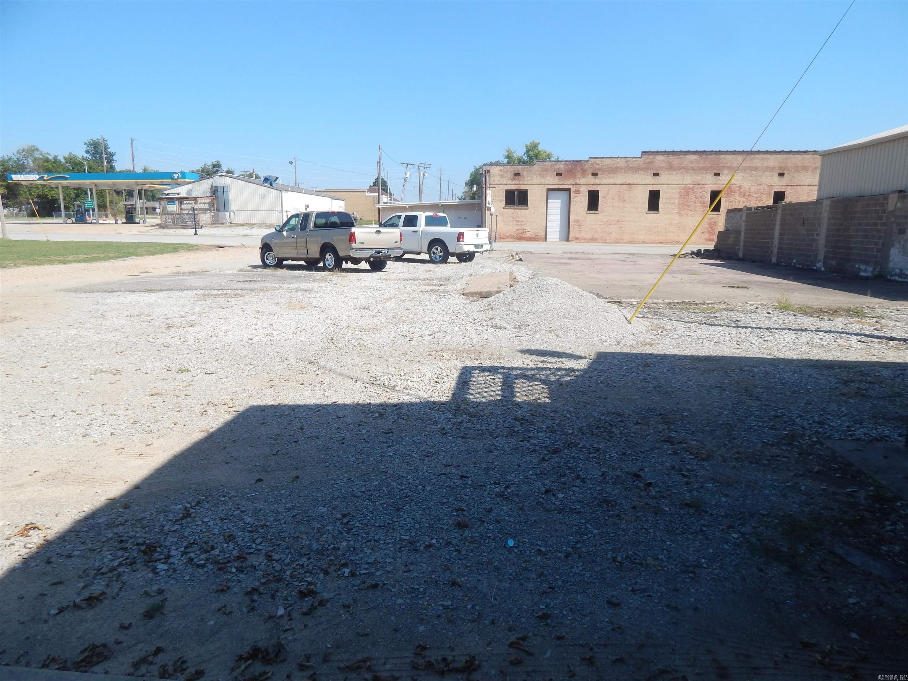 203 S 2 ST  Marmaduke, AR