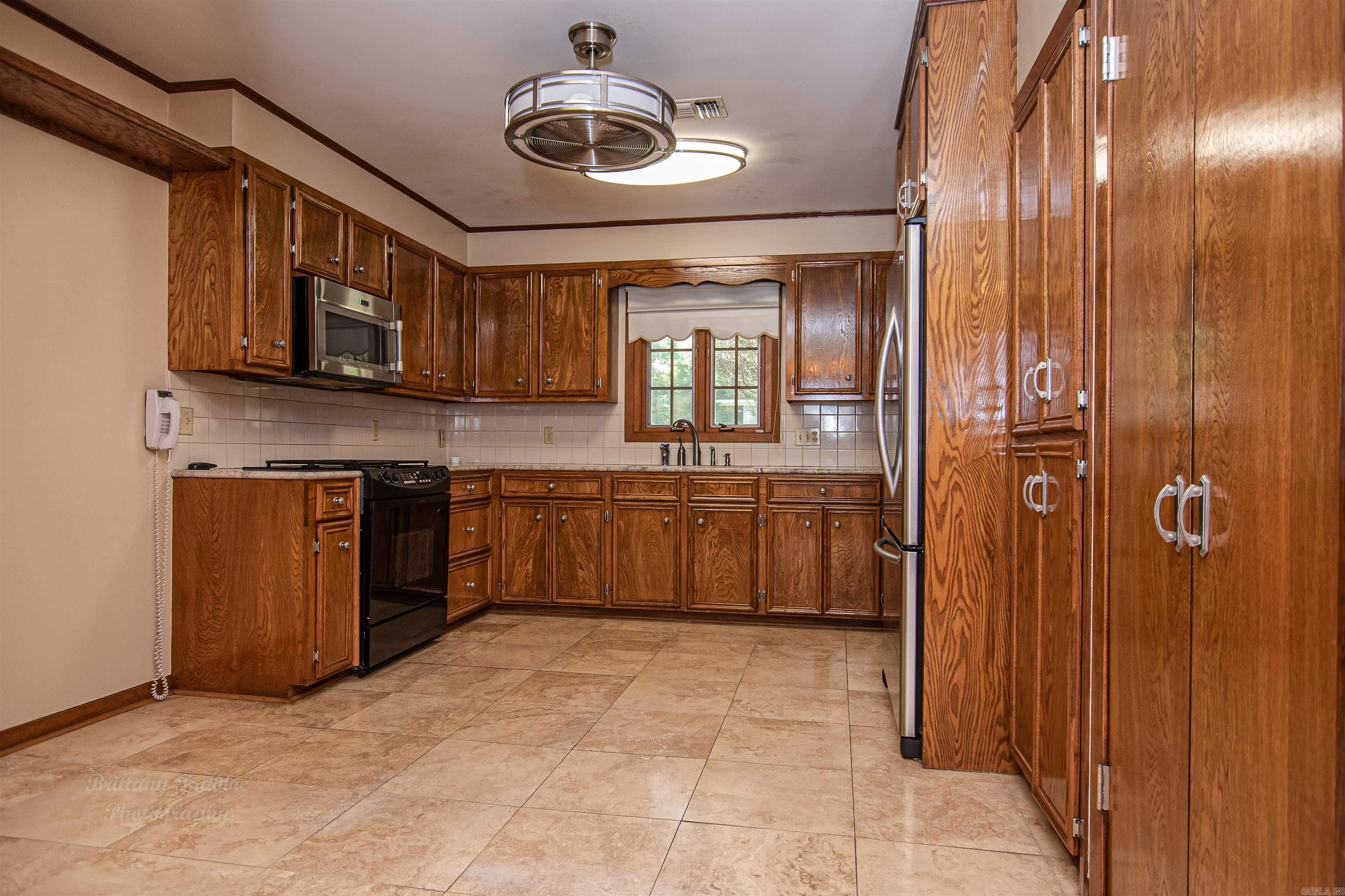 2203 W Elm St El Dorado, AR 71730