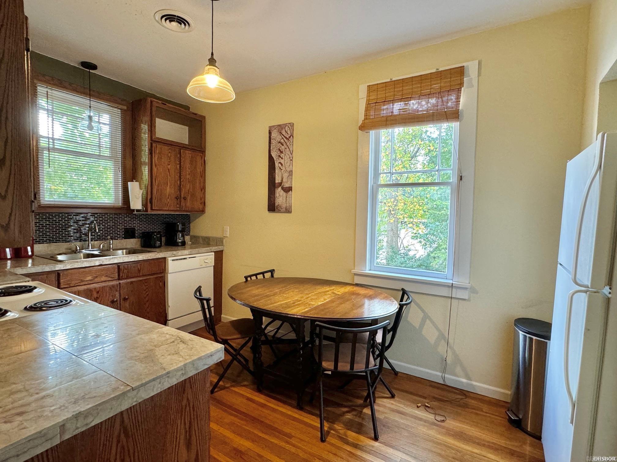 201 & 203 Parallel  Hot Springs, AR