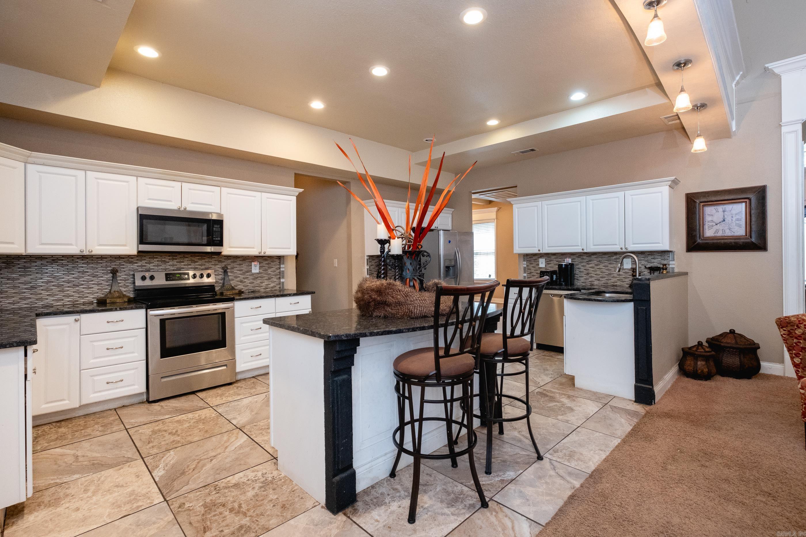 1436 Lakeshore Drive Hensley, AR 72065