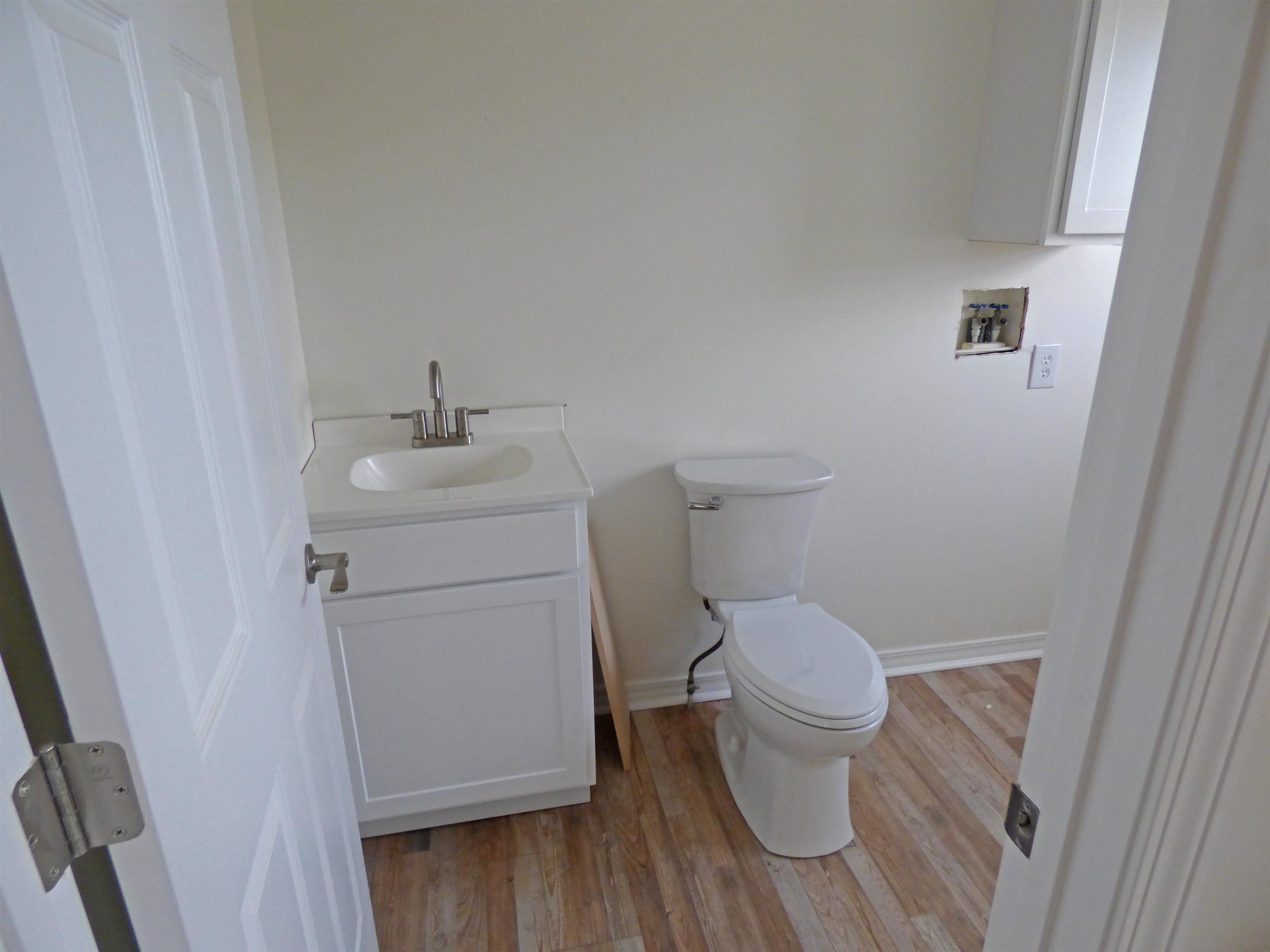 170 E Lakeshore Drive Cherokee Village, AR 72529