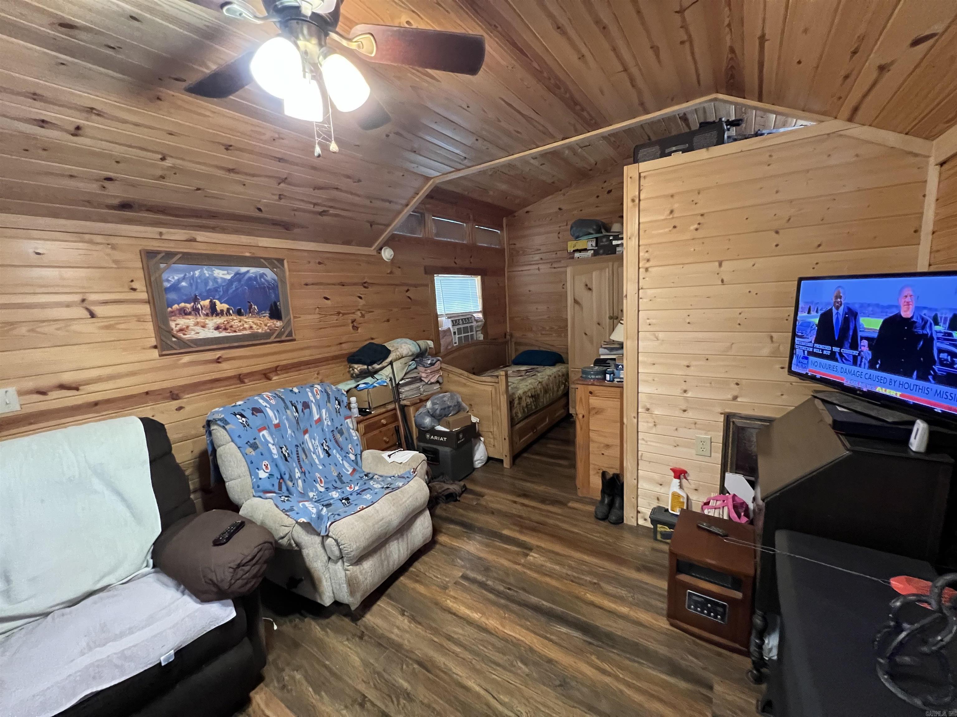 181 Polk Road 127 Mena, AR 71953