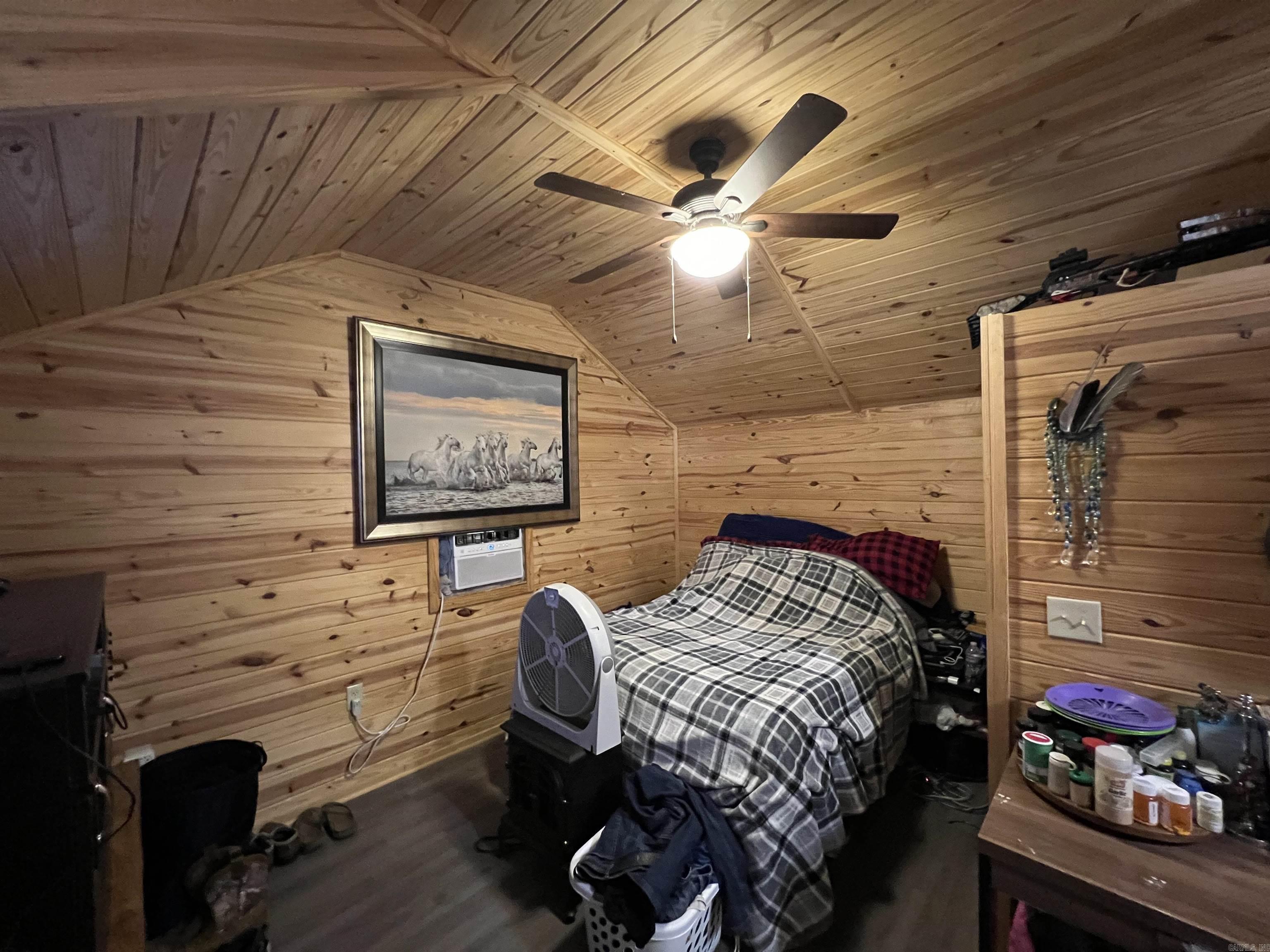 181 Polk Road 127 Mena, AR 71953