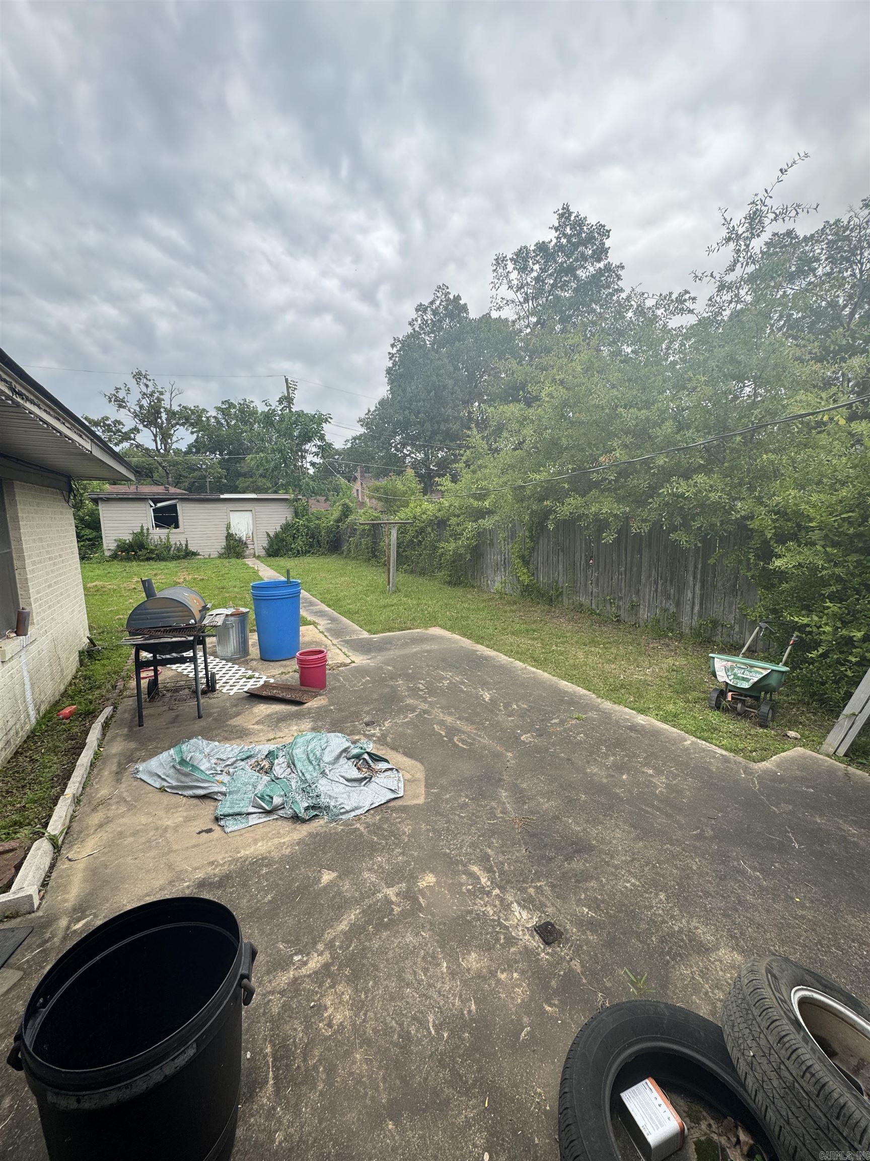 1807 W 32nd Ave Pine Bluff, AR 71603