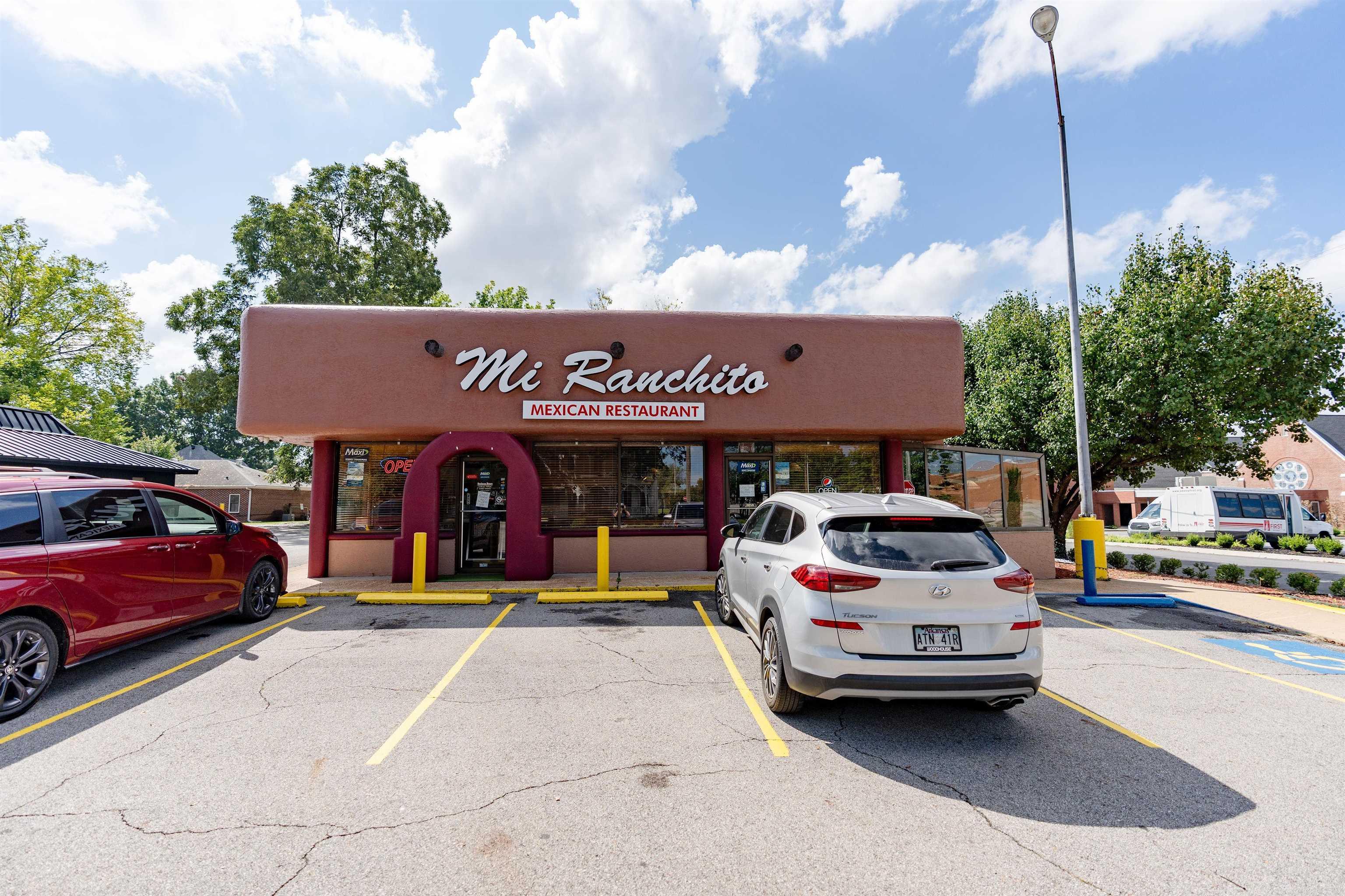 301 E Race  Searcy, AR