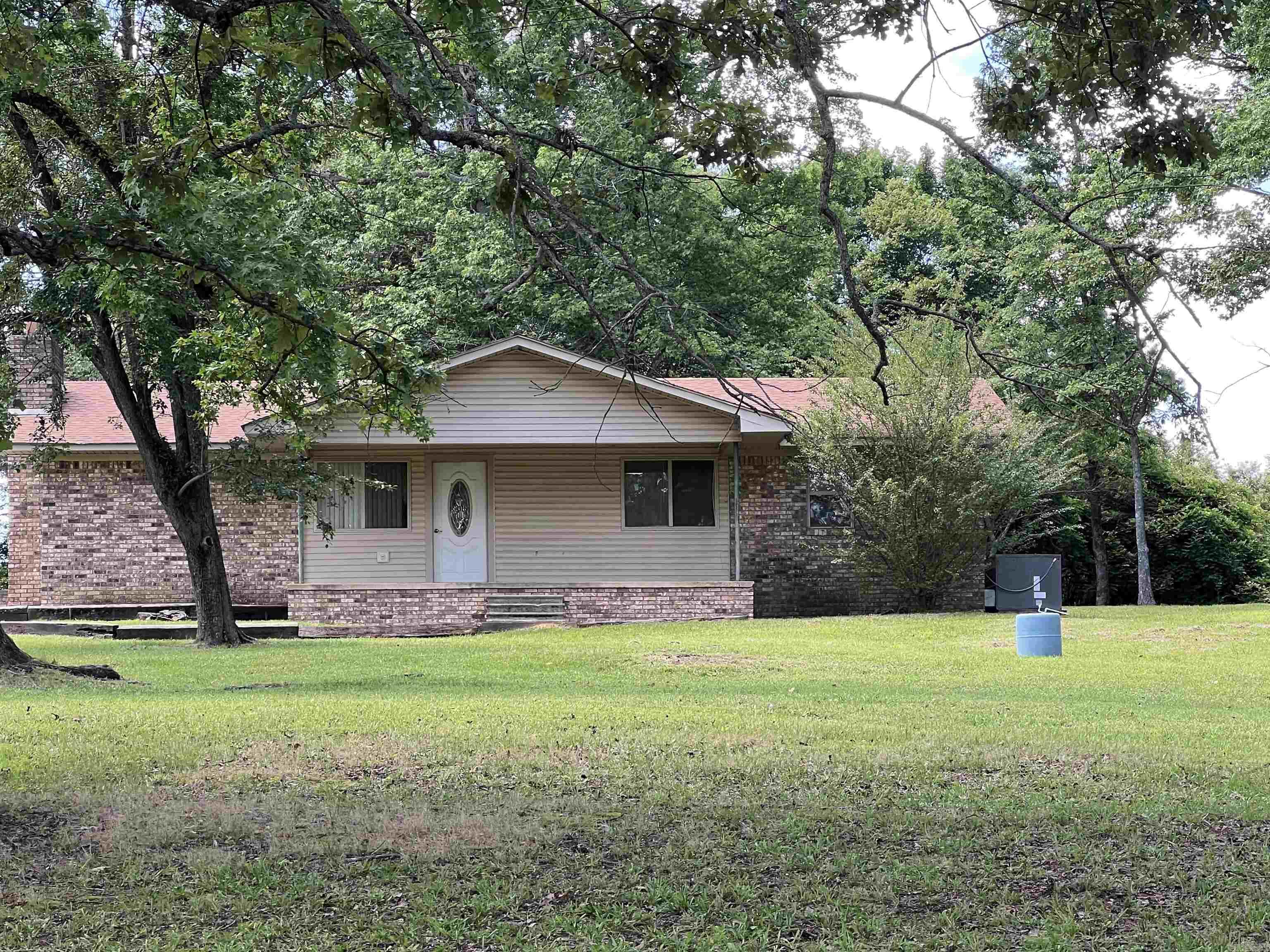 1457 Mt View Road Glenwood, AR 71943