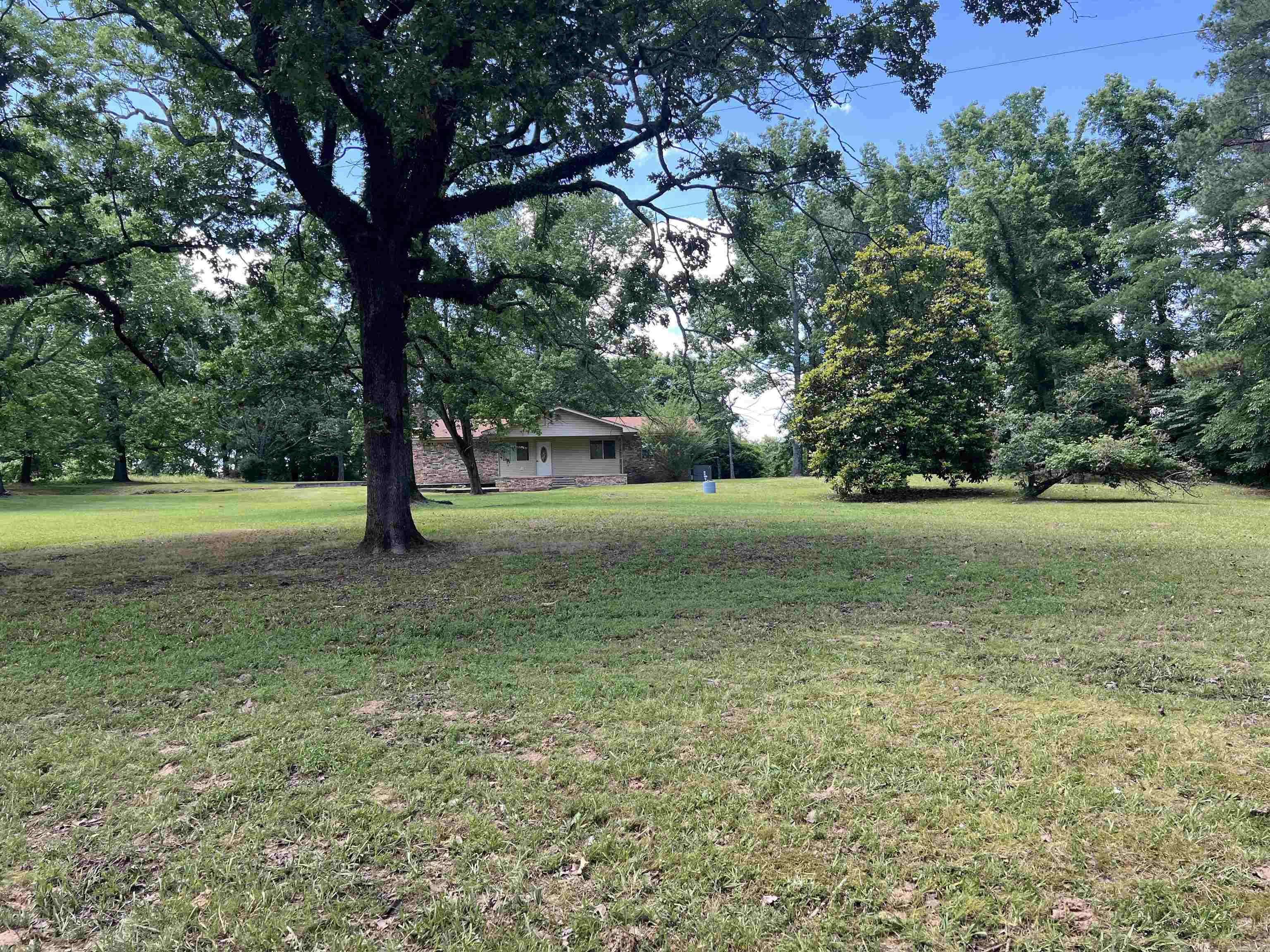 1457 Mt View Road Glenwood, AR 71943