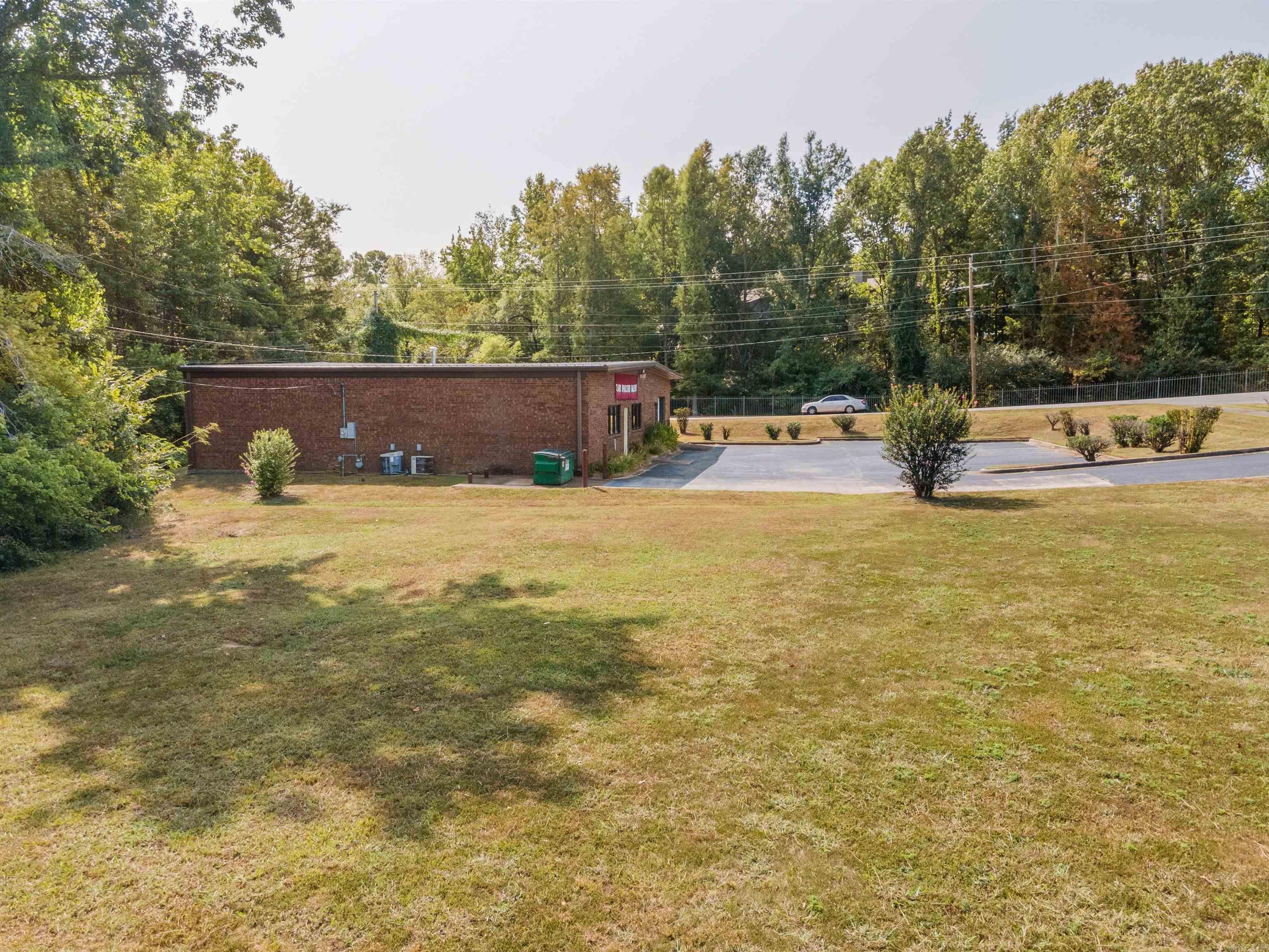 101 Old Town  Little Rock, AR